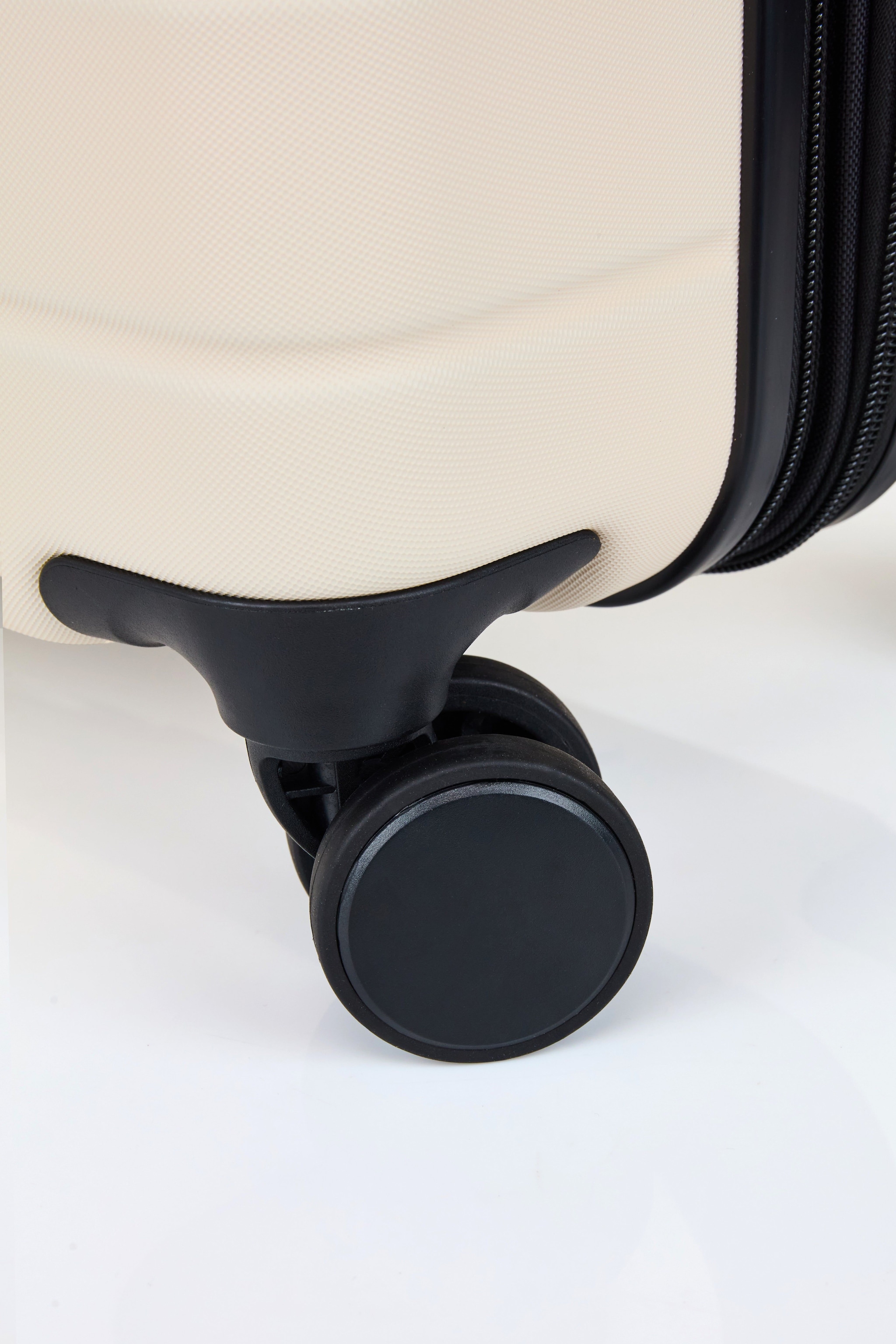 Nere Travel Stori 3 Piece Set image 8