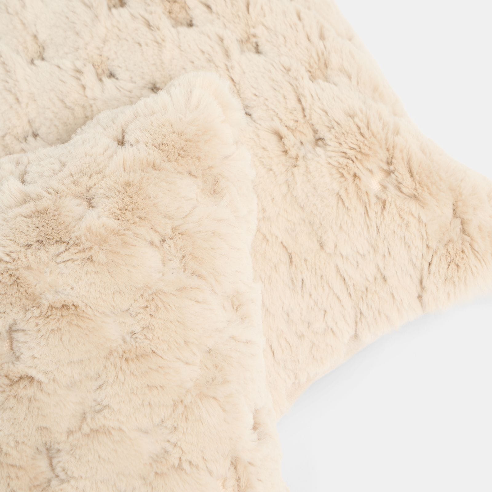 OHS 2 Pack Soft Jumbo Waffle Fur Decorative Square Cushion Covers image 3