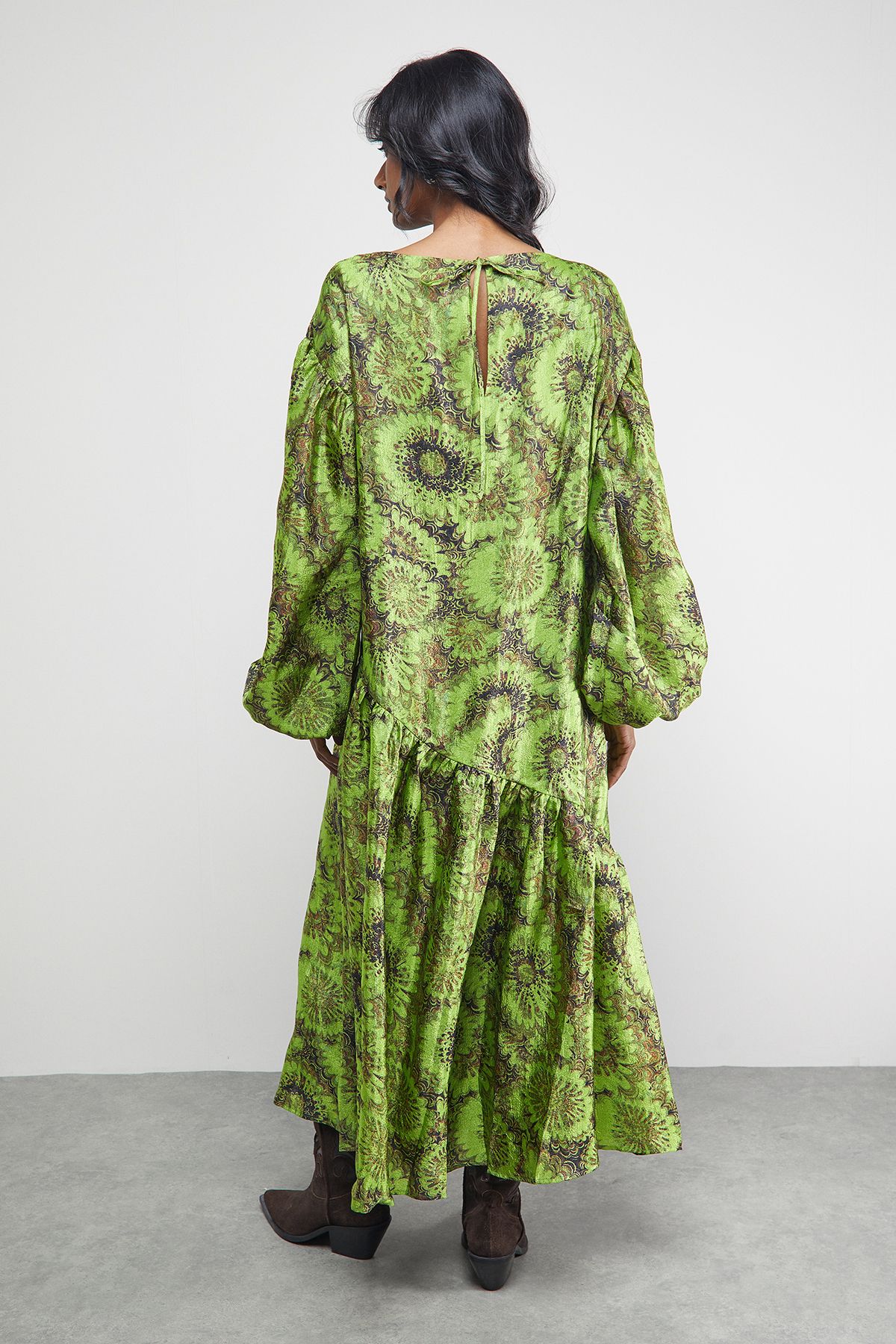 Warehouse Textured Organza Asymmetric Seam Volume Sleeve Midi Dress Floral image 3