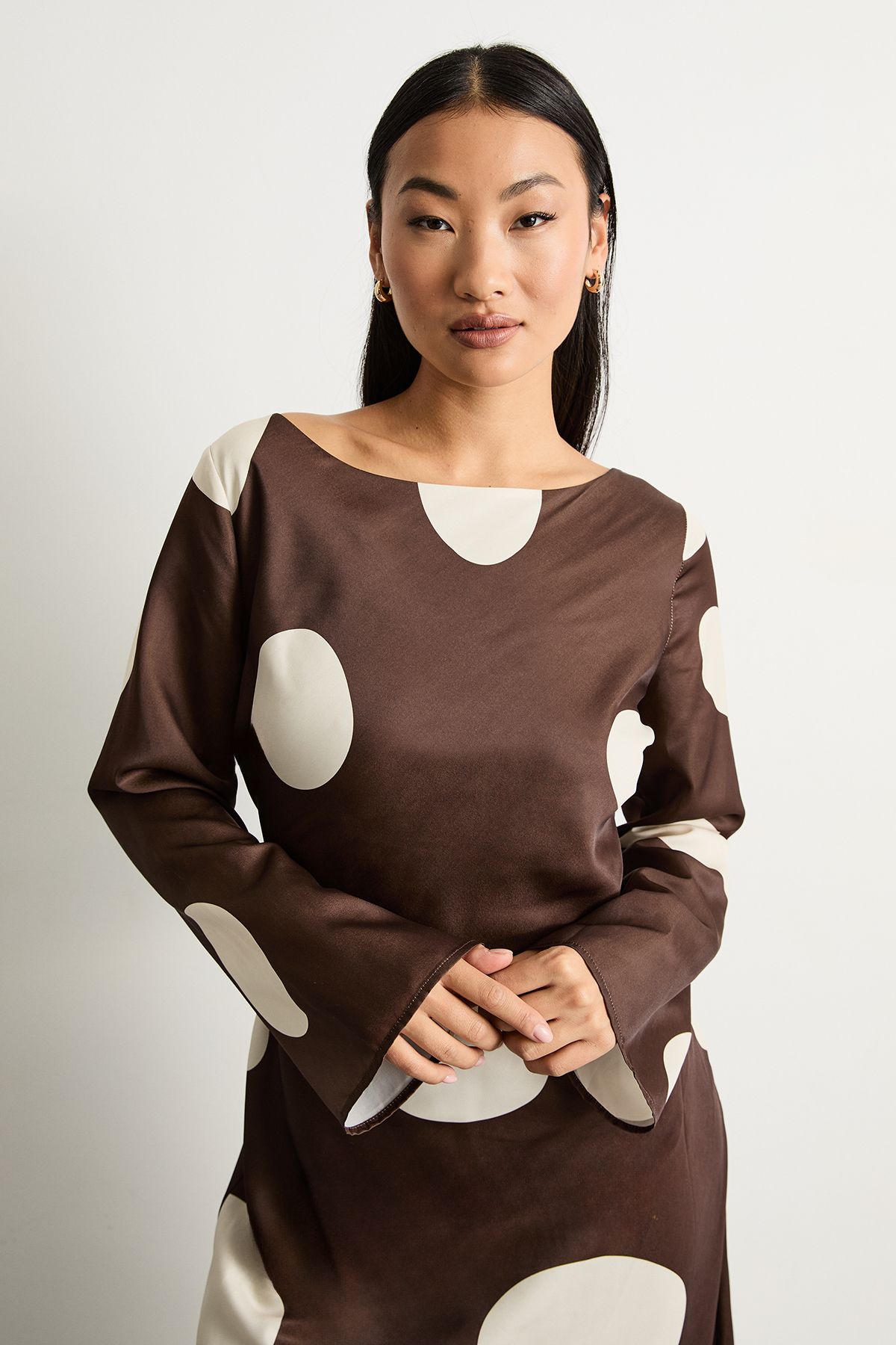 Warehouse Petite Polka Dot Scoop Back Long Sleeve Maxi Dress Brown image 4