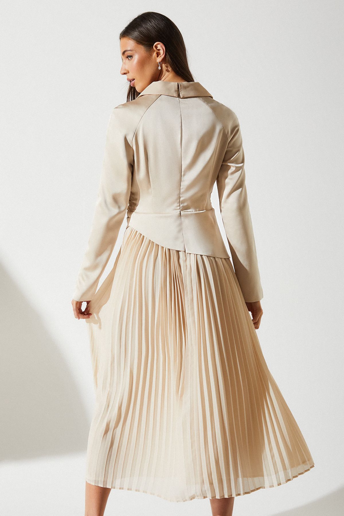 Coast Tailored Pleat Skirt Midi Dress Champagne image 3