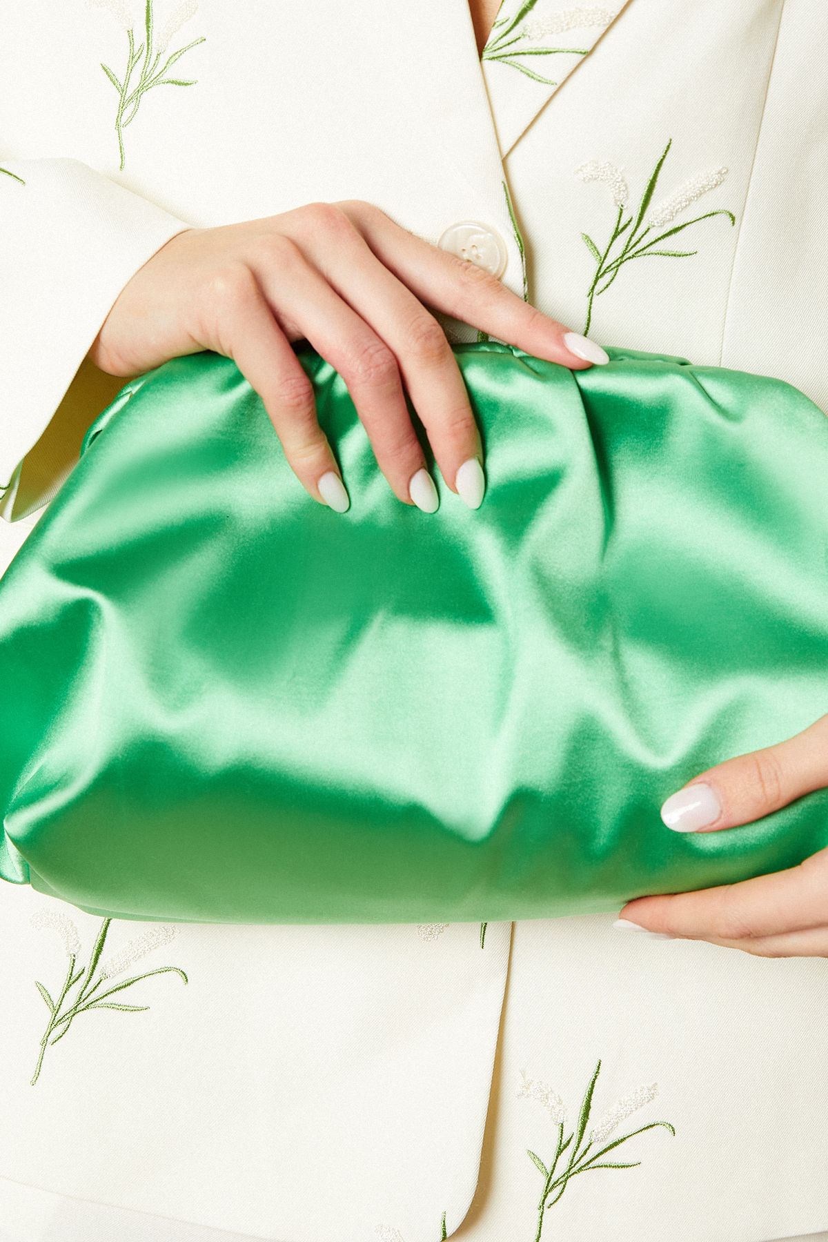 Oasis Liora Satin Ruched Large Clutch Bag Bright Green image 3