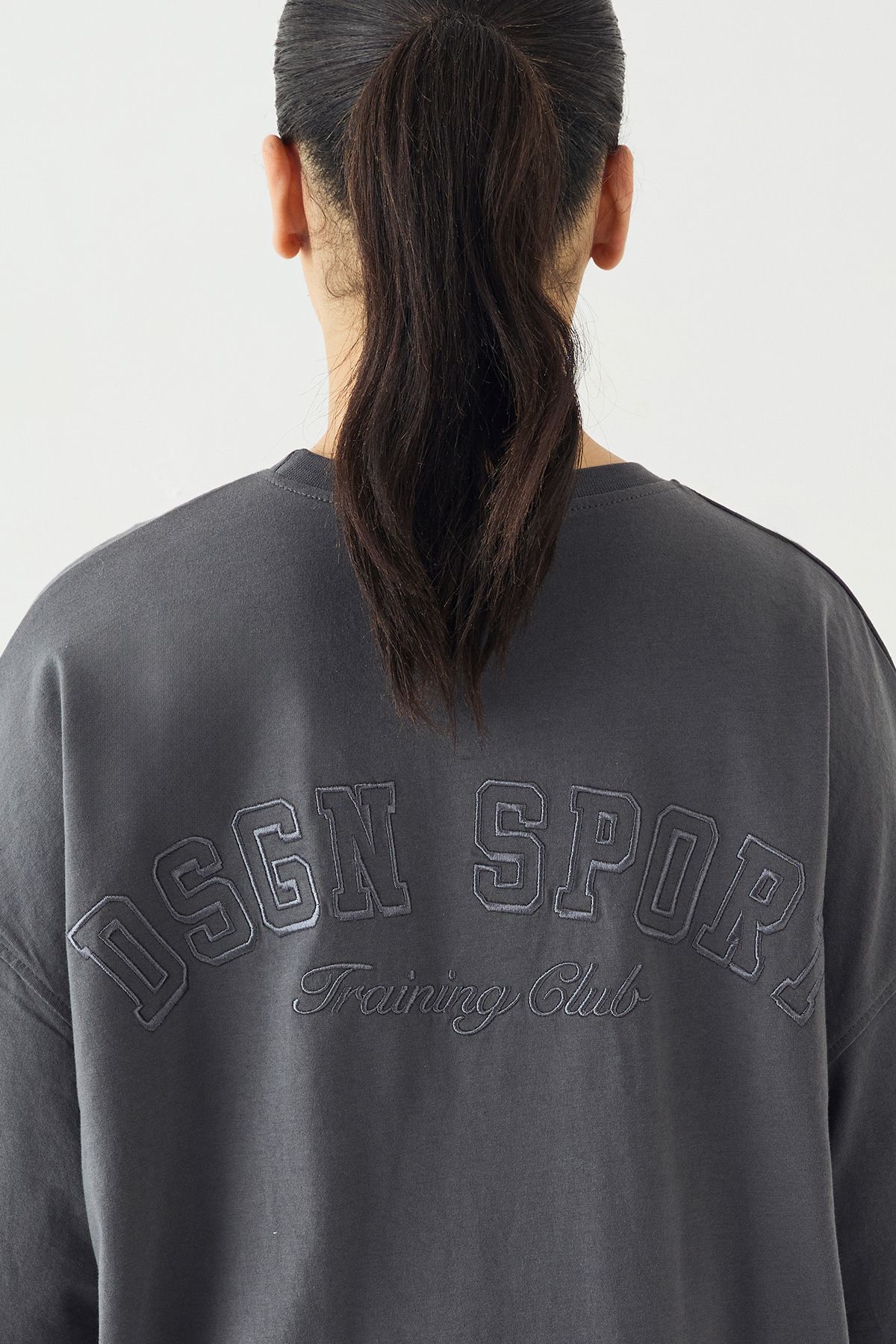 DSGN Studio DSGN Studio Sport Training Club Oversized T-Shirt Charcoal image 4