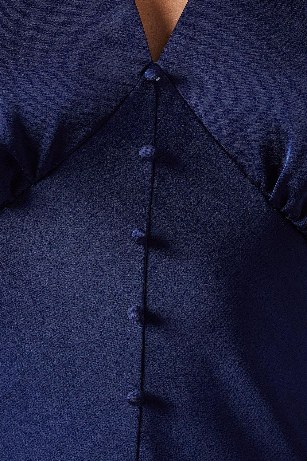 Oasis Button Detail V Neck Satin Bridesmaid Midaxi Dress Navy image 5