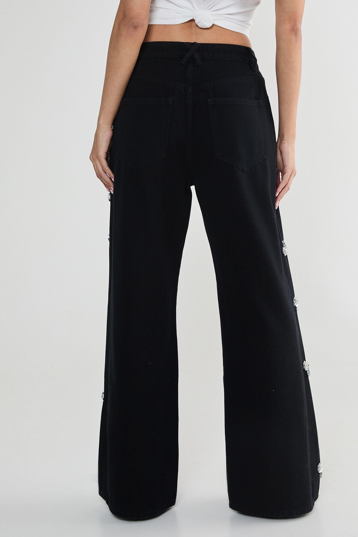 NastyGal Limited Embellished Flower Applique Jean Washed Black image 4