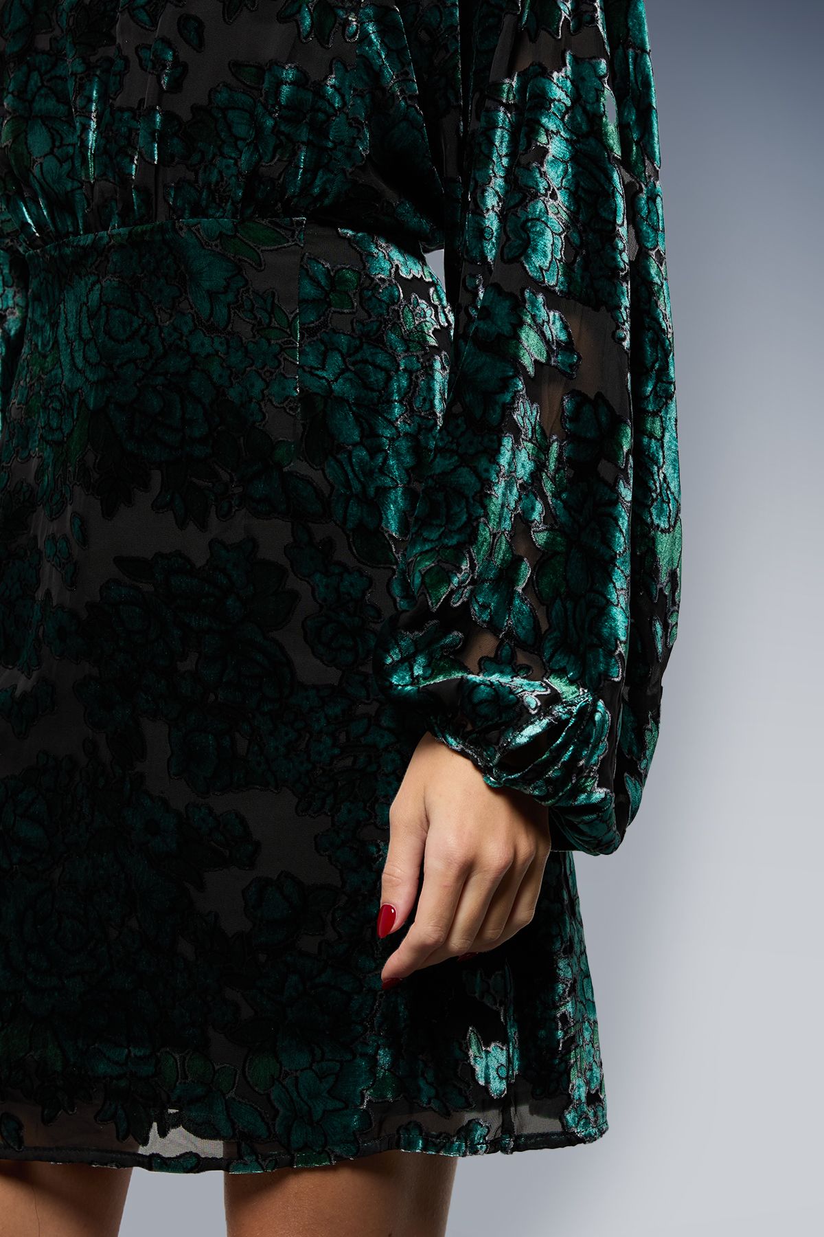 Oasis Velvet Long Sleeve Mini Dress Green image 4