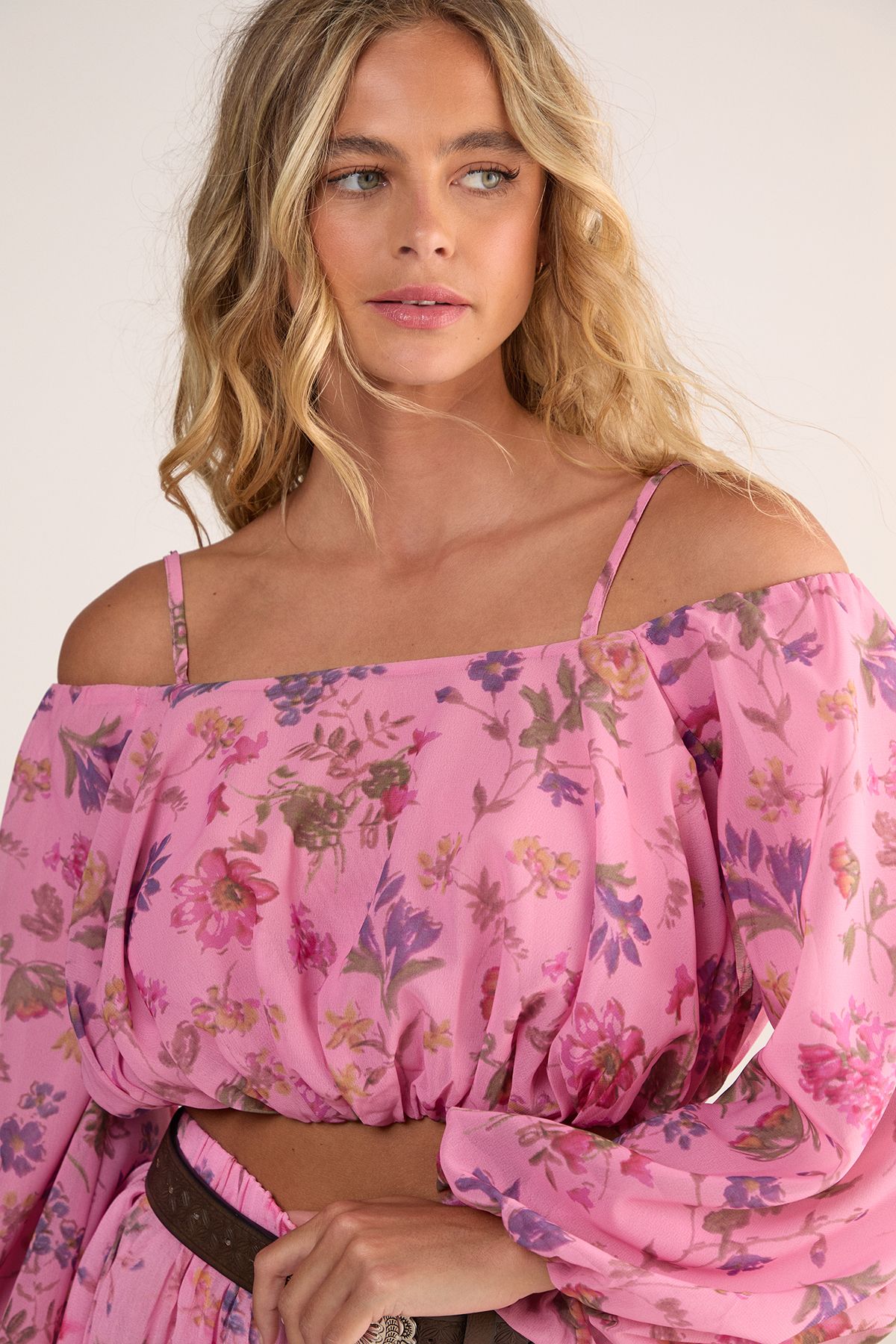 NastyGal Floral Bardot Balloon Sleeve Crop Top Pink image 2