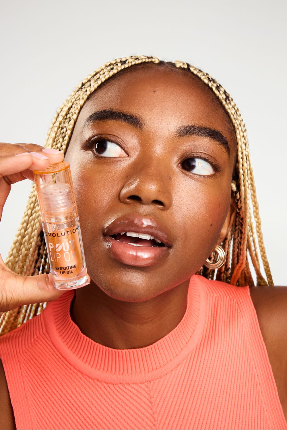 Revolution Pout Lip Oil Honey Shimmer image 4