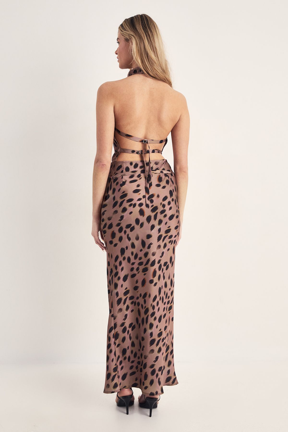 NastyGal Satin Blurred Animal Belted Bias Maxi Skirt Co-ord Tan image 4