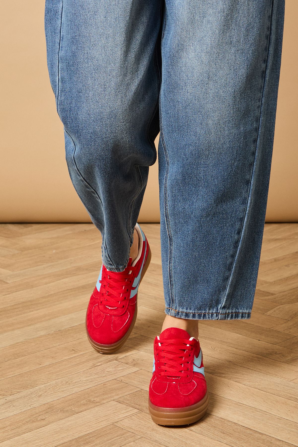 Oasis Boomer Faux Suede Platform Contrast Stripes Lace Up Trainers Red image 2