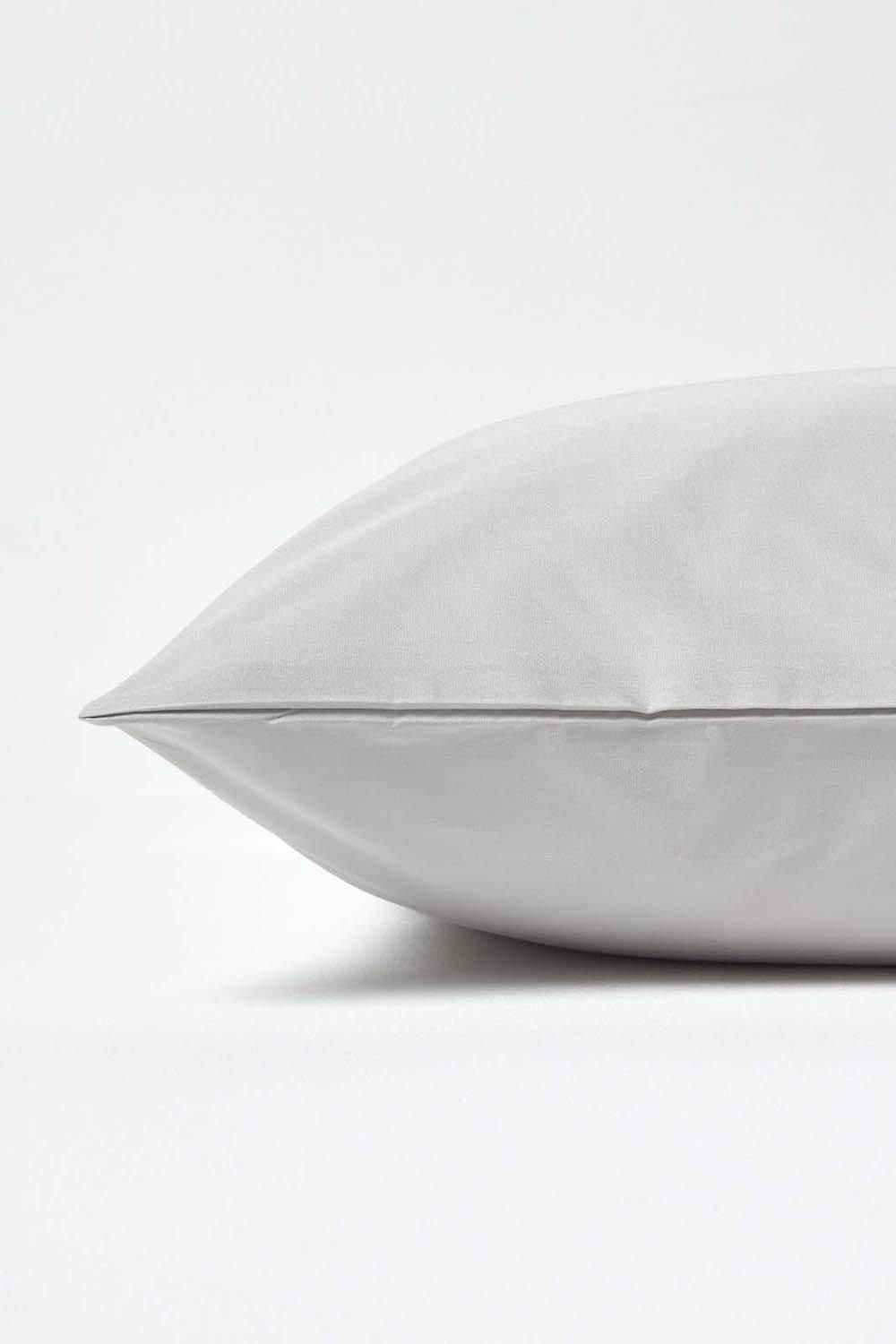Homescapes Continental Egyptian Cotton Pillowcase 200 TC, 60 x 60 cm image 2