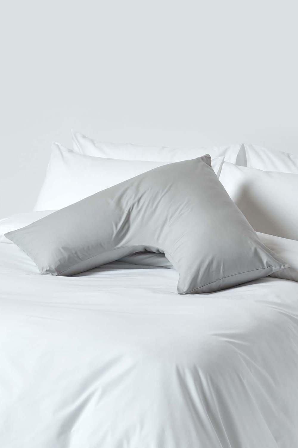 Homescapes Egyptian Cotton V Shaped Pillowcase 200 TC image 2