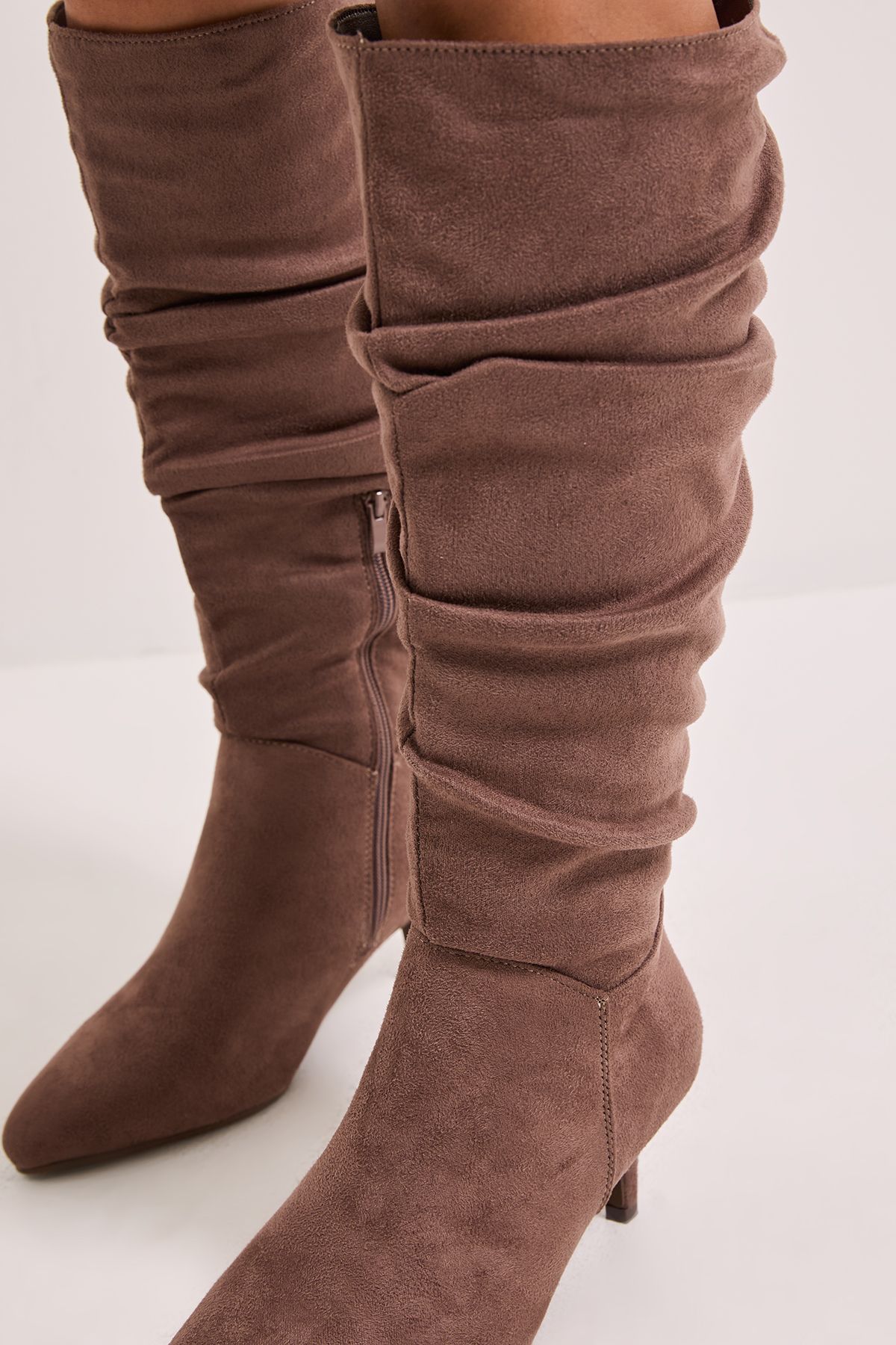 Dorothy Perkins Wide Fit Khloe Faux Suede Kitten Heel Knee High Ruched Boots Taupe image 4