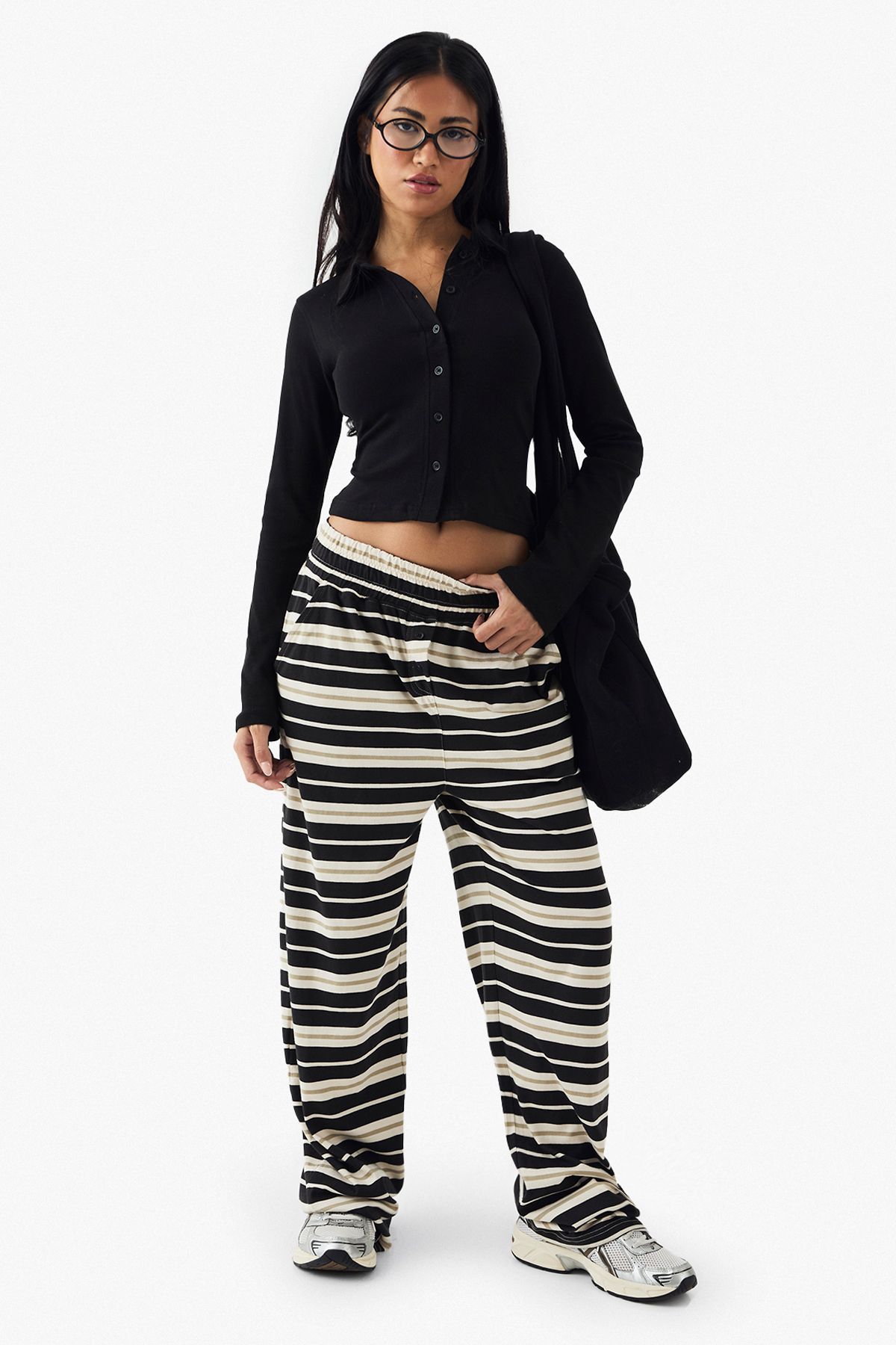 DSGN Studio DSGN Studio Button Through Collared Fitted Top Black image 3