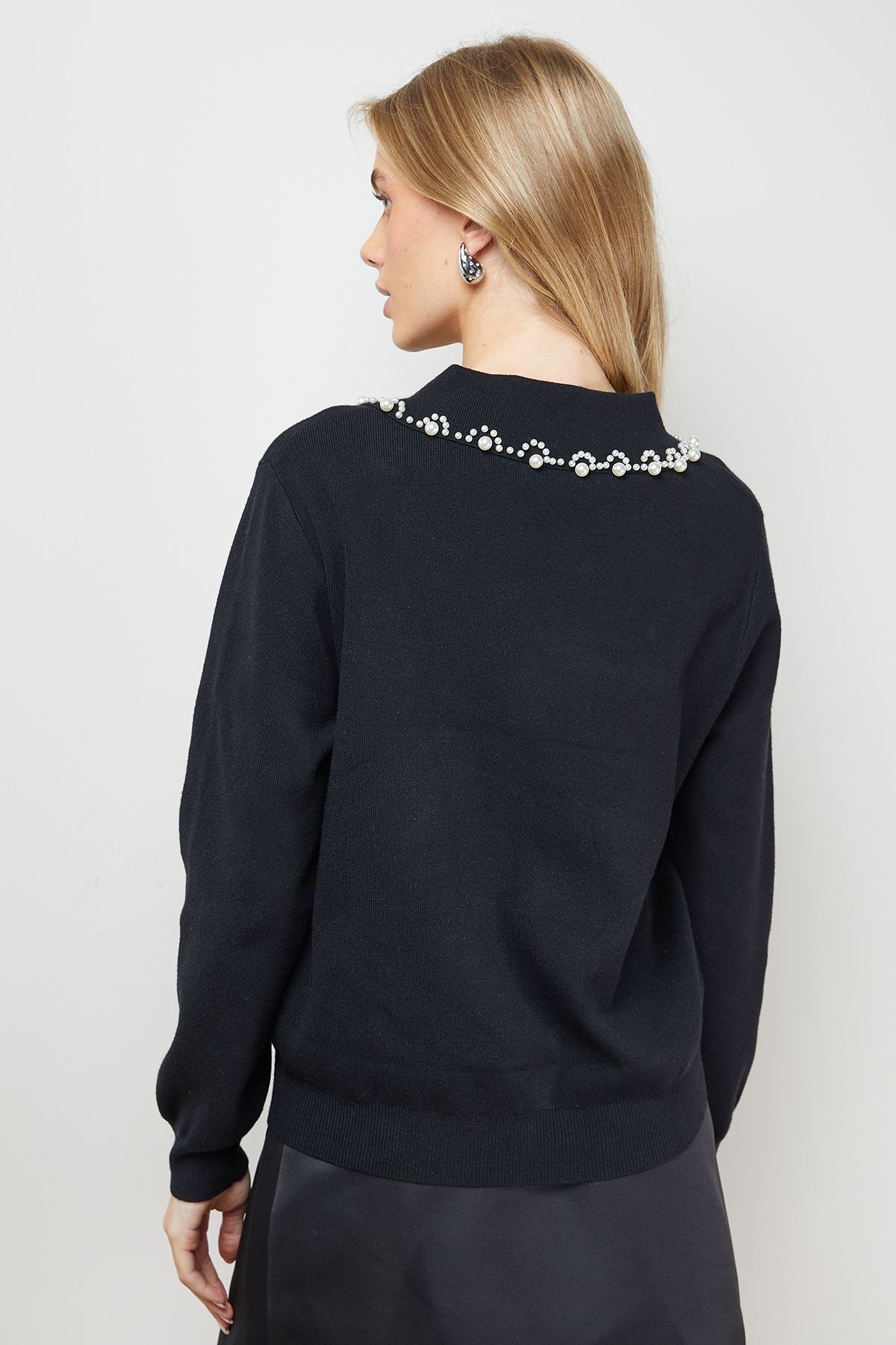 Oasis Embellished Collar Detail Jumper Black image 3
