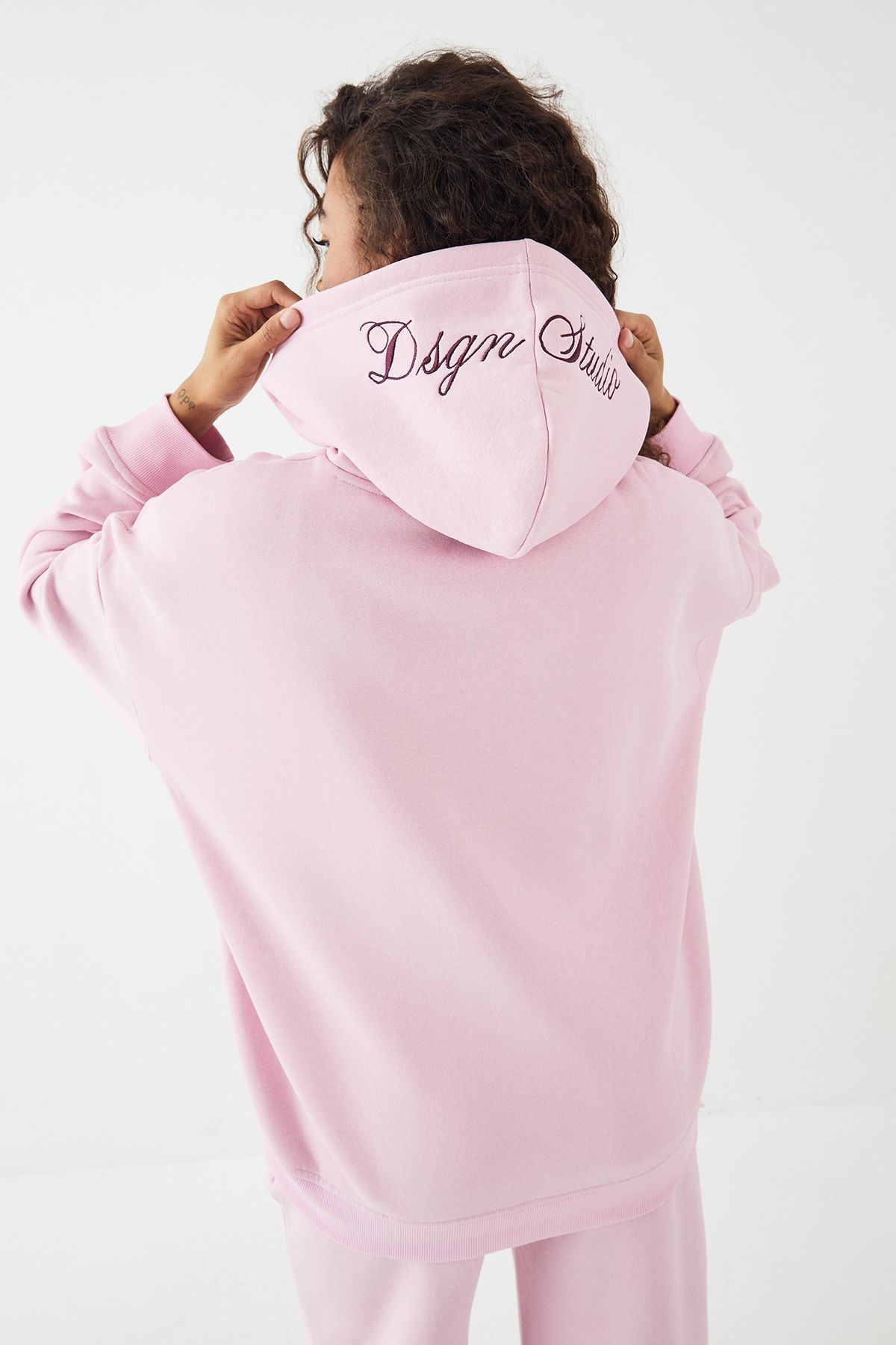 DSGN Studio DSGN Studio Script Embroidered Hooded Tracksuit Pink image 2