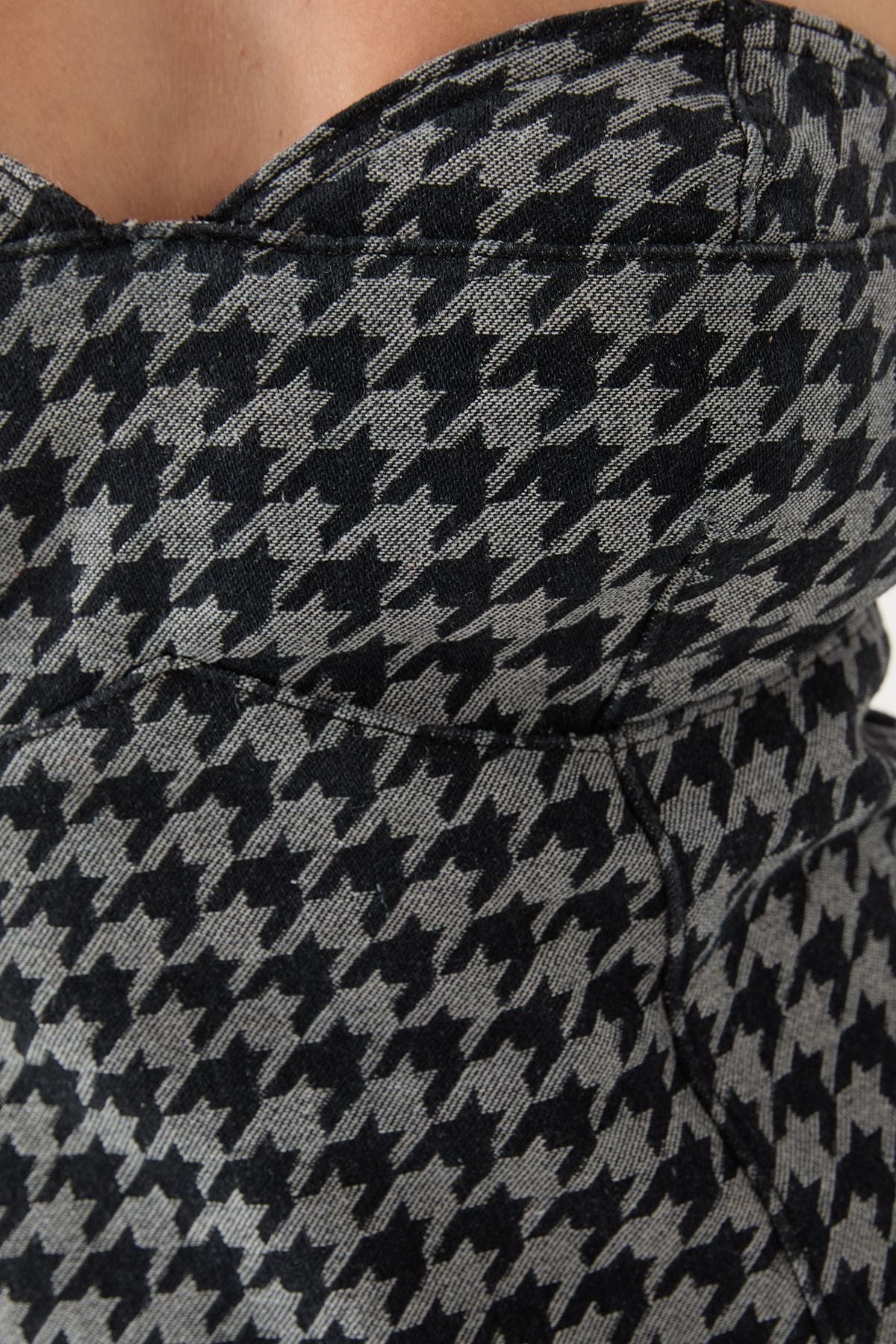 MissPap Dogtooth Printed Denim Bustier Mono image 5