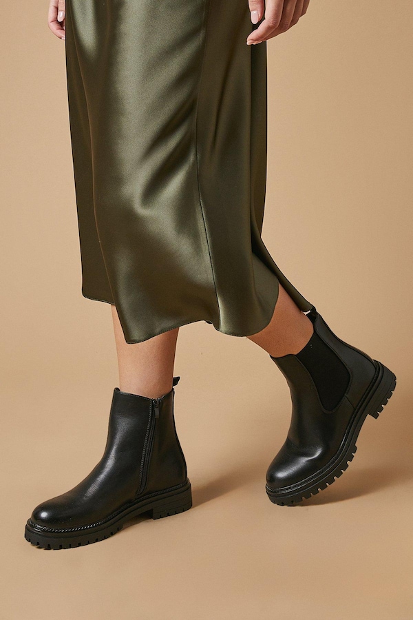 Oasis Melba Chunky Chelsea Ankle Boots Natural Black