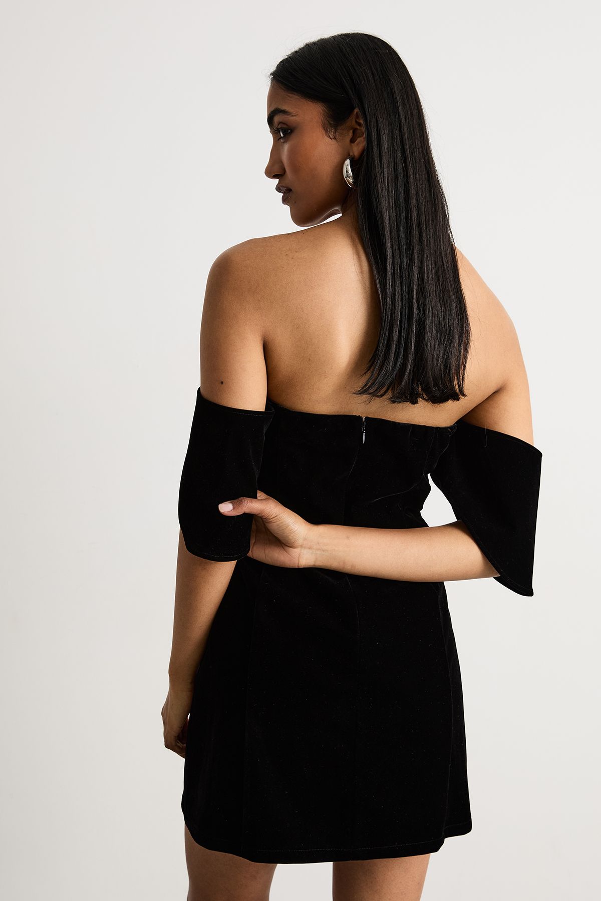 Warehouse Bonded Velvet Bardot Mini Dress Black image 3