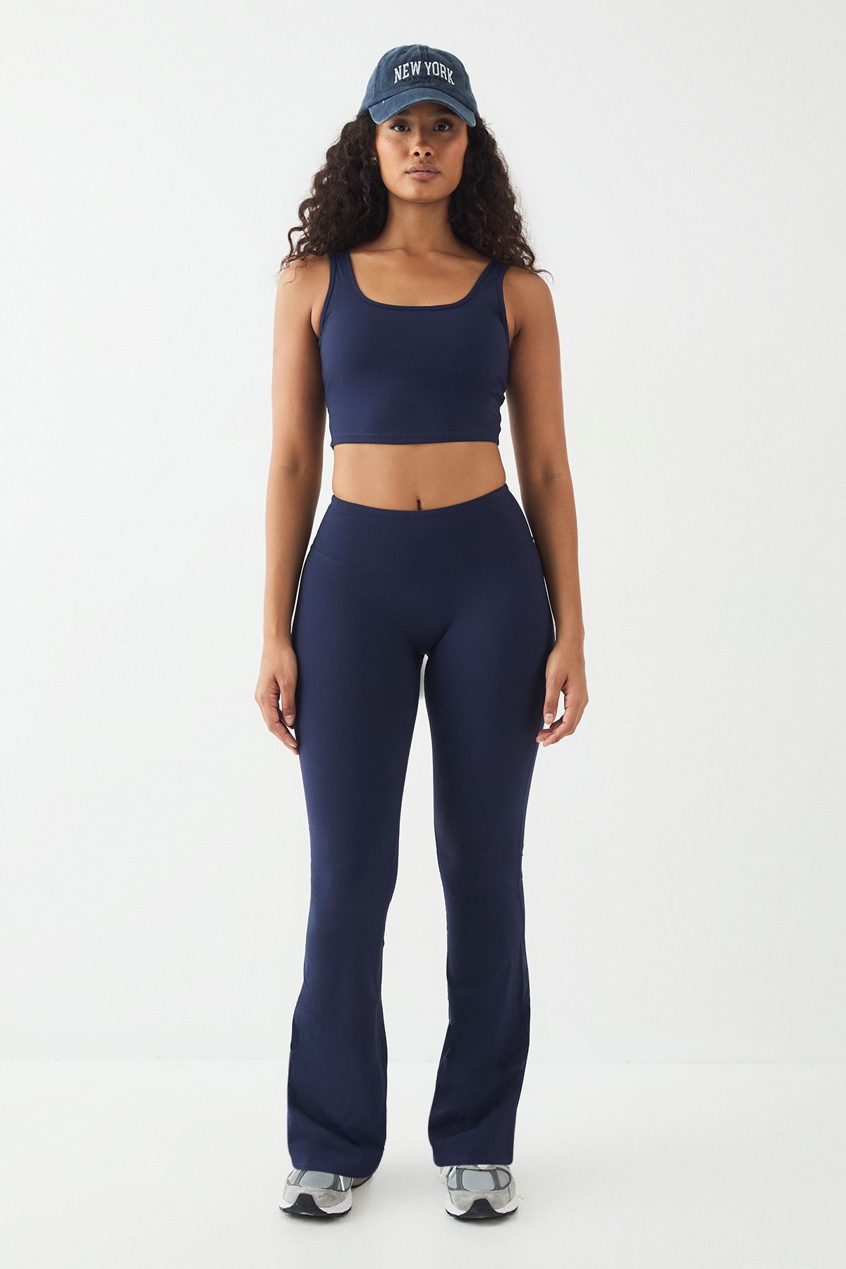 DSGN Studio DSGN Studio Ultra Sculpt Highwaist Flared Legging Navy image 5