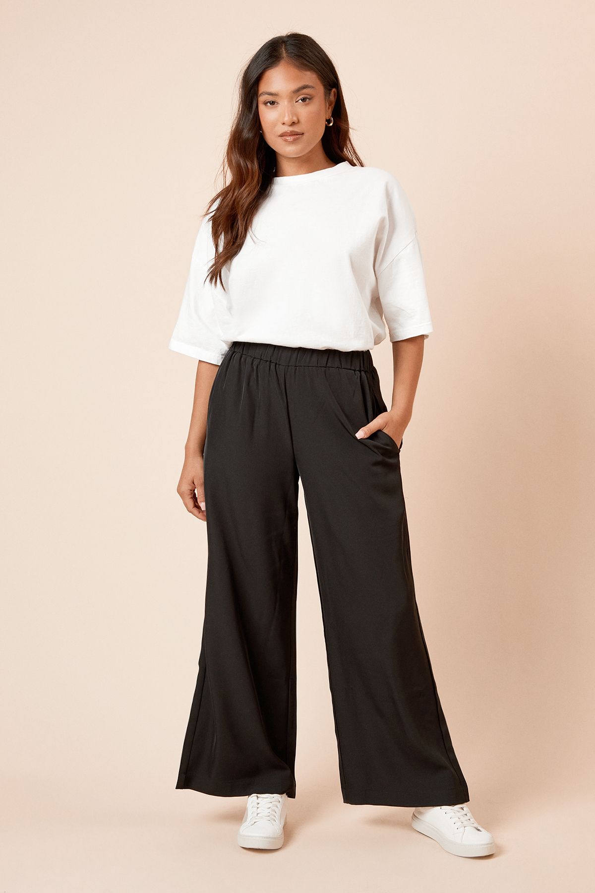 Dorothy Perkins Petite Elasticated Waist Straight Leg Trouser Black