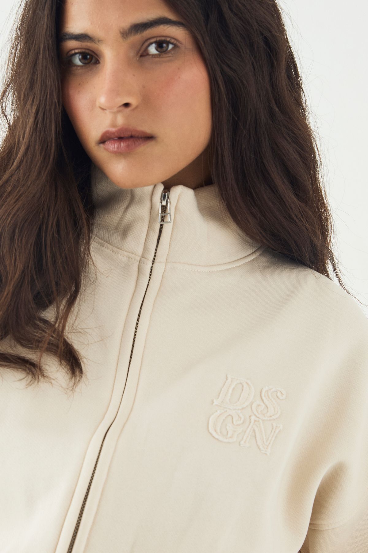 DSGN Studio DSGN Studio Self Fabric Applique Zip Through Funnel Neck Sweatshirt Stone image 4