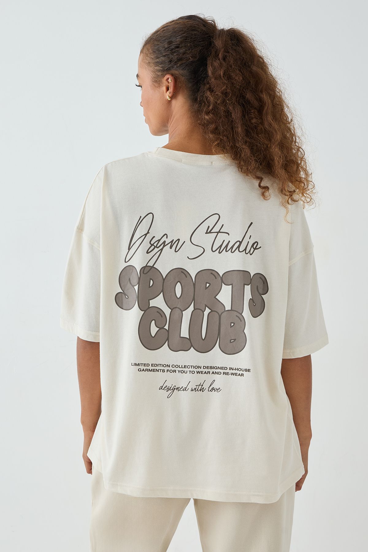 DSGN Studio DSGN Studio Sports Bubble Slogan Oversized T-shirt Stone image 1