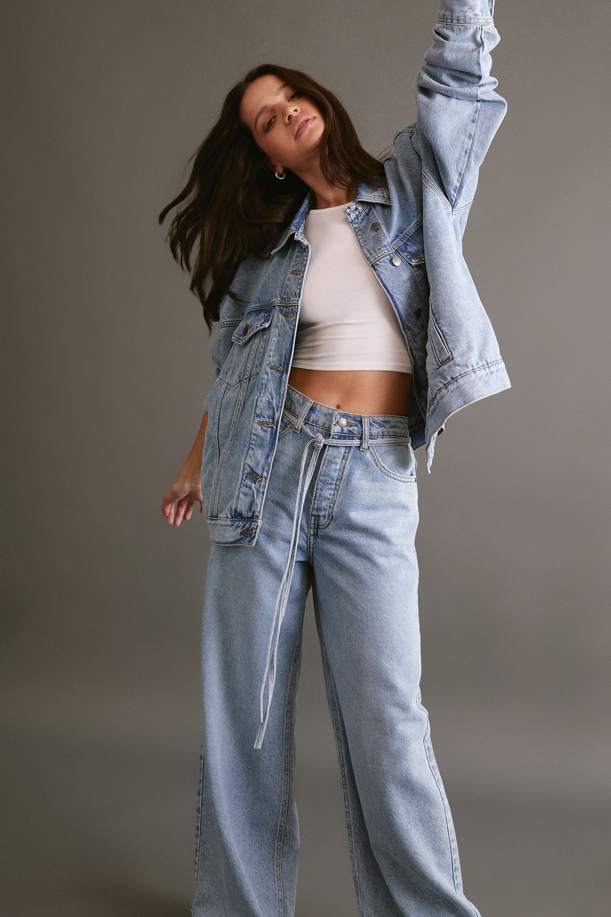 NastyGal The Oversized Denim Jacket Vintage Wash image 4