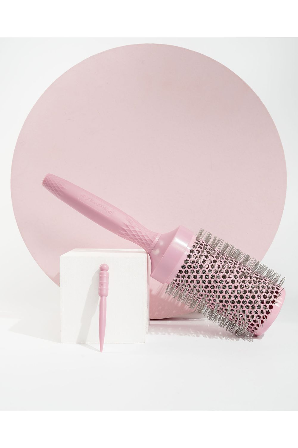 Brushworks Ceramic Round Brush - Large Pink image 4