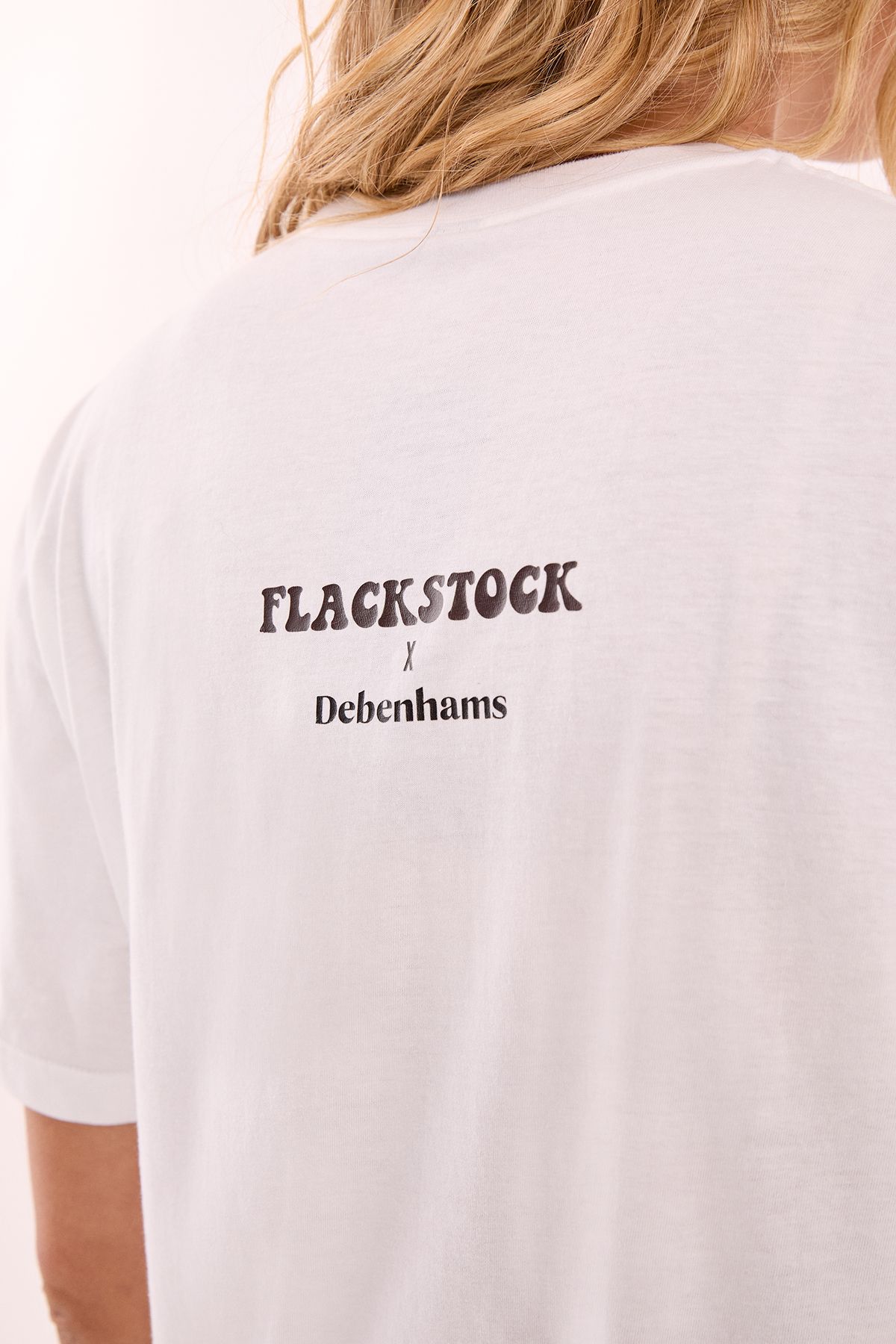 NastyGal Portrait Flackstock T-Shirt White image 5