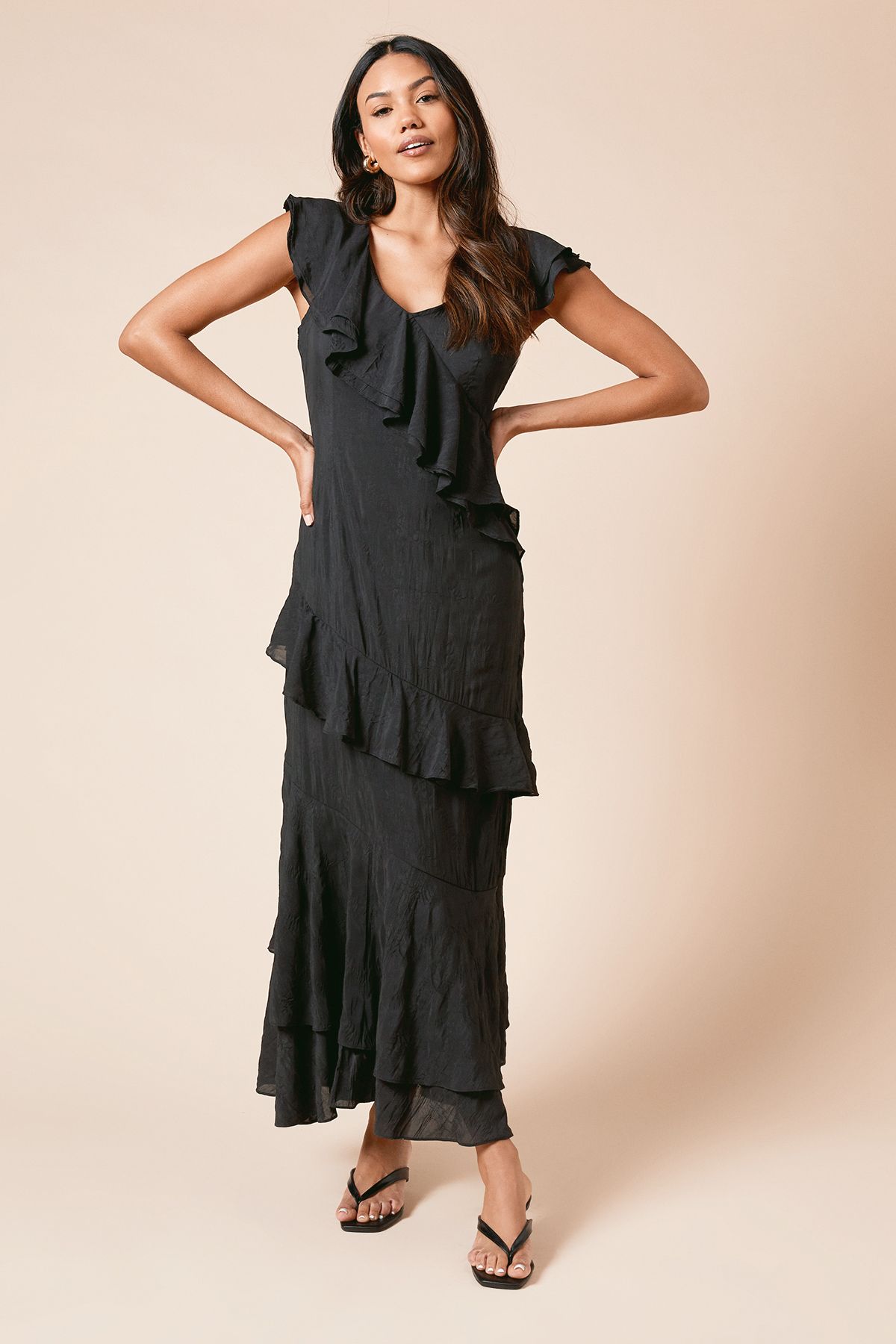 Dorothy Perkins DP Luxe Textured Sleeveless Ruffle Midi Dress Black image 1