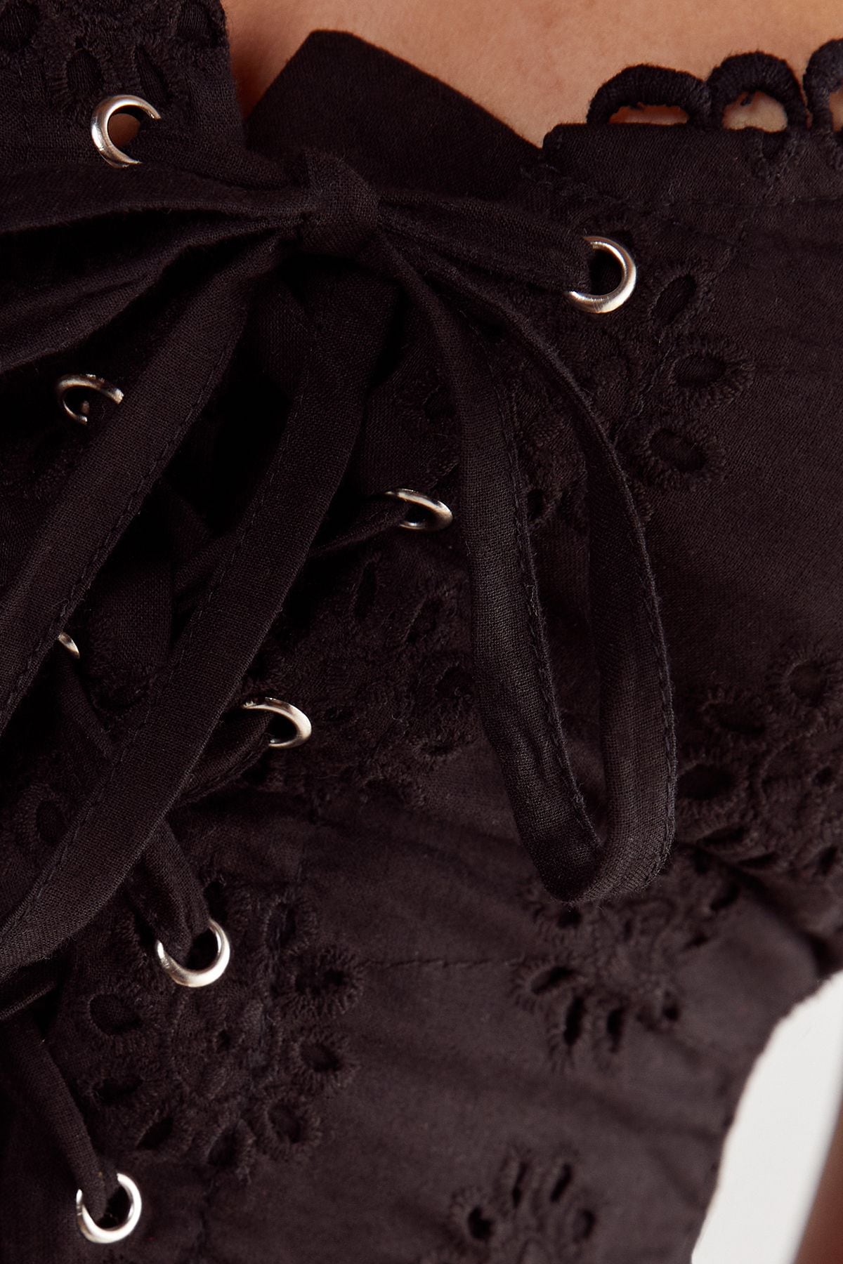 NastyGal Broderie Picot Trim Lace Up Bandeau Corset Top Black image 5