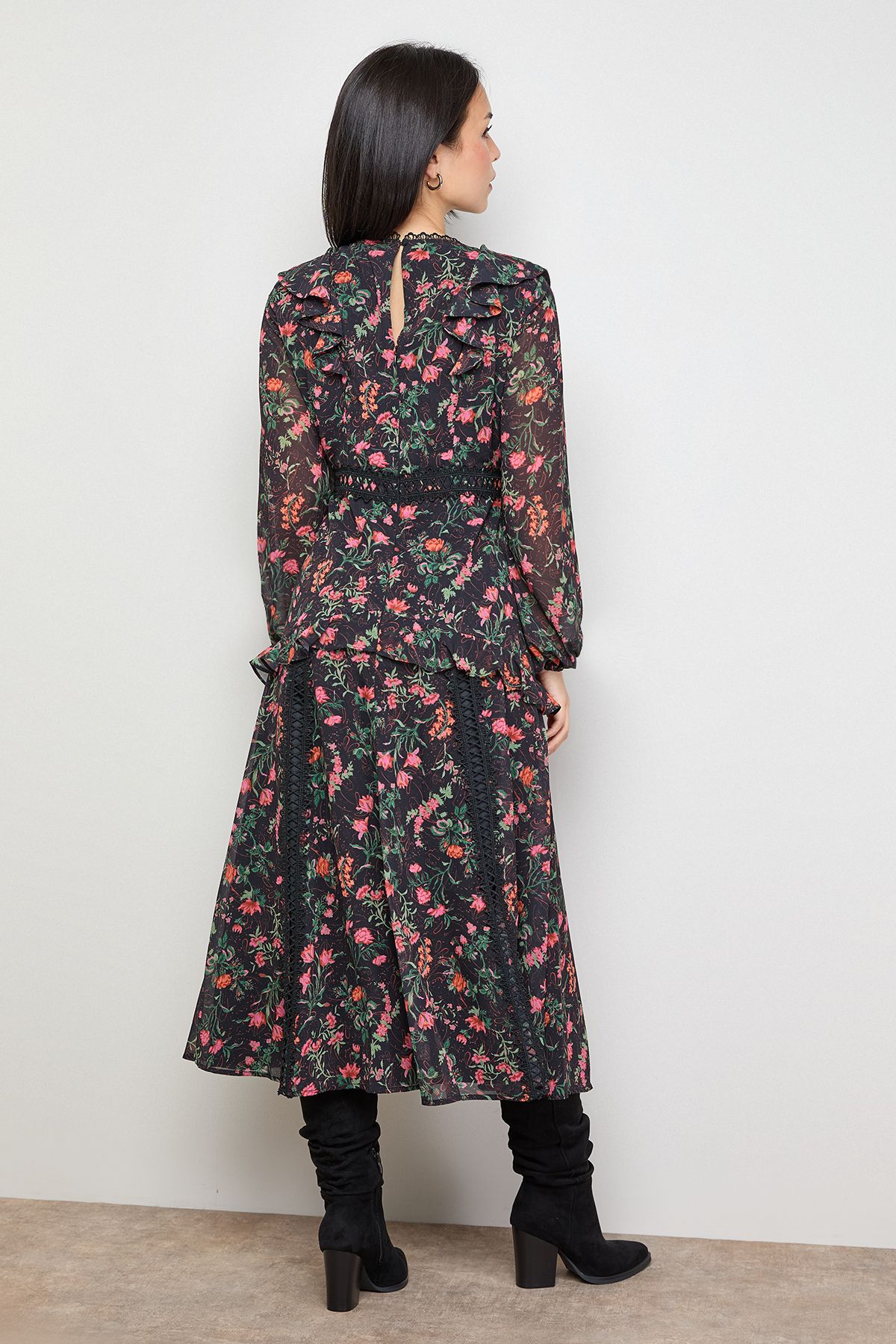 Oasis Petite Chiffon Printed Lace Trim Detail Ruffle Midi Dress Black image 3