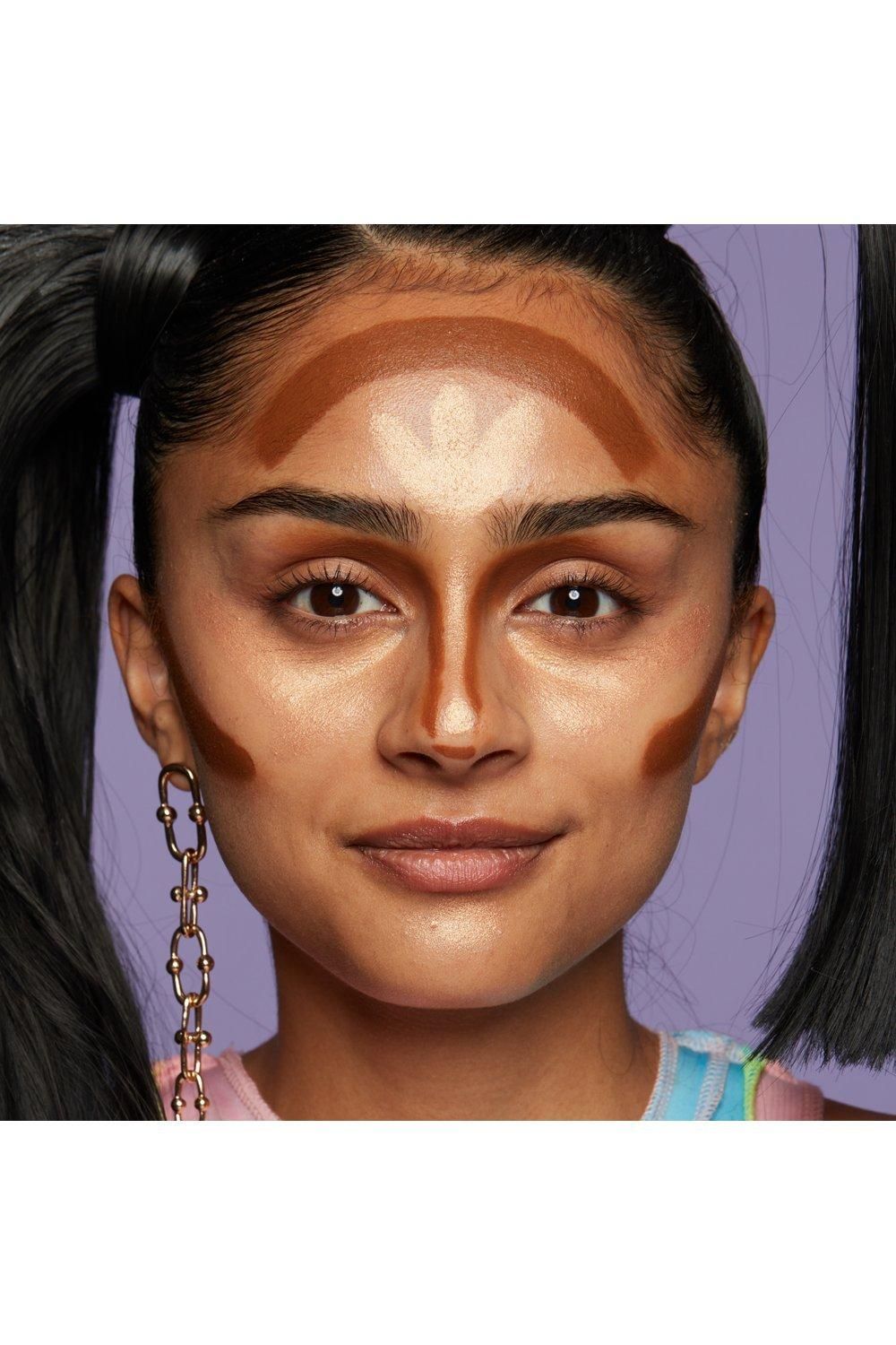 NYX Professional Makeup Wonder Stick Highlight & Contour Stick Medium Tan image 3