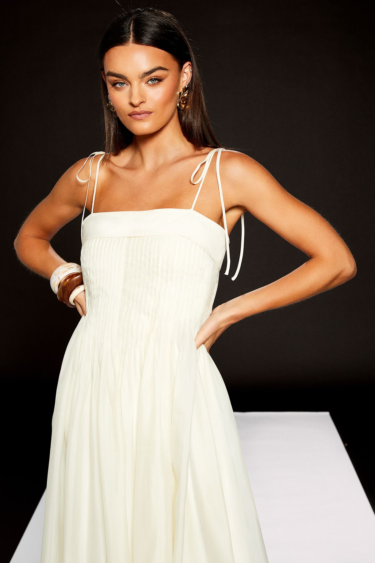 RUNWAY 1.8.1.8 Runway 1.8.1.8 Tie Strap Pleat Detail Midi Dress Lemon image 2