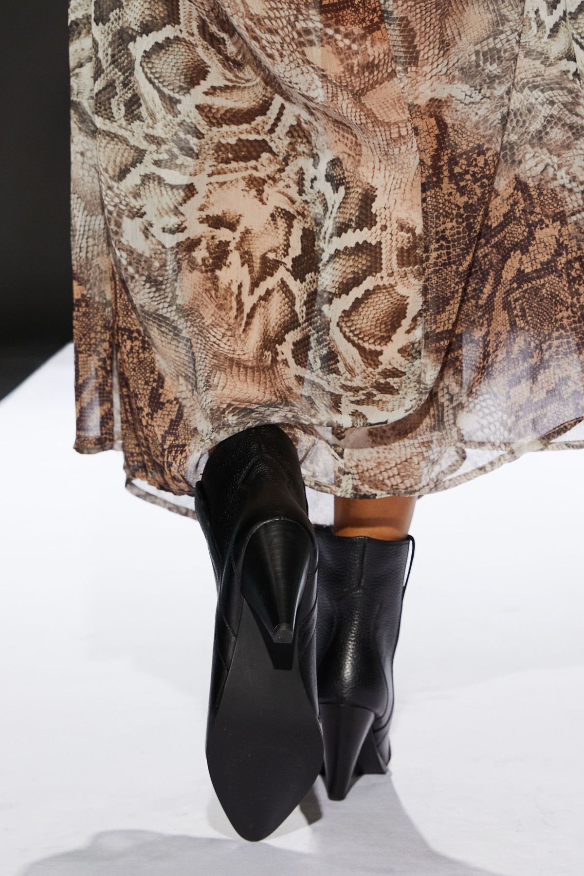 RUNWAY 1.8.1.8 Runway 1.8.1.8 Leather Western Boots Black image 4