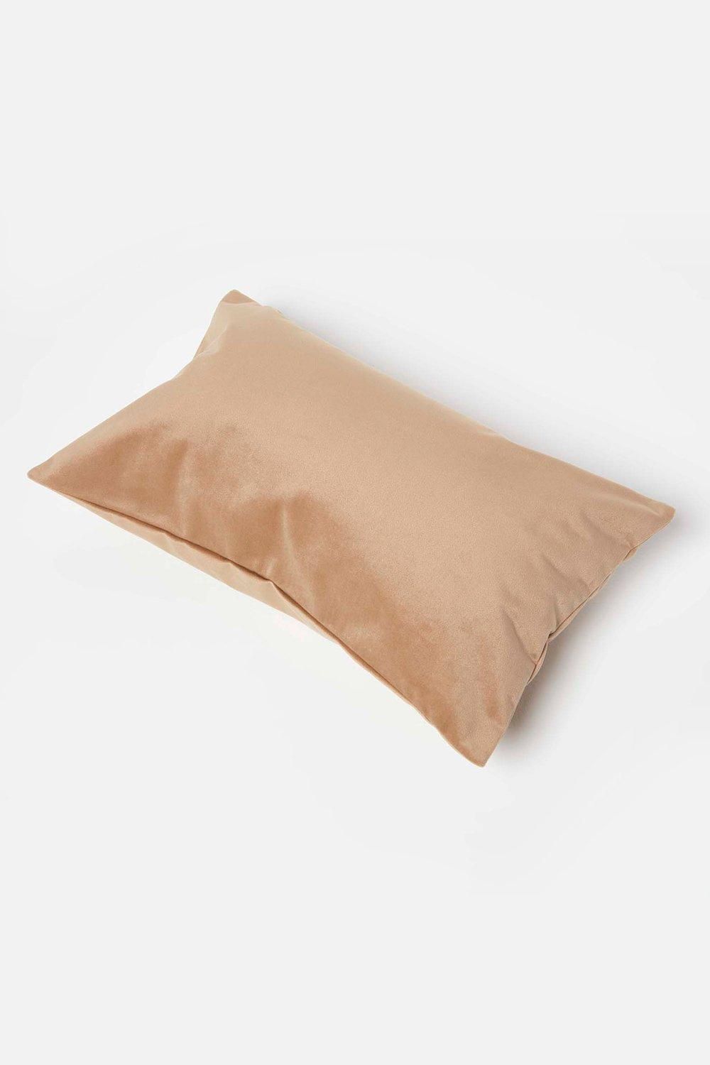 Homescapes Luxury Soft Velvet Cushion image 5