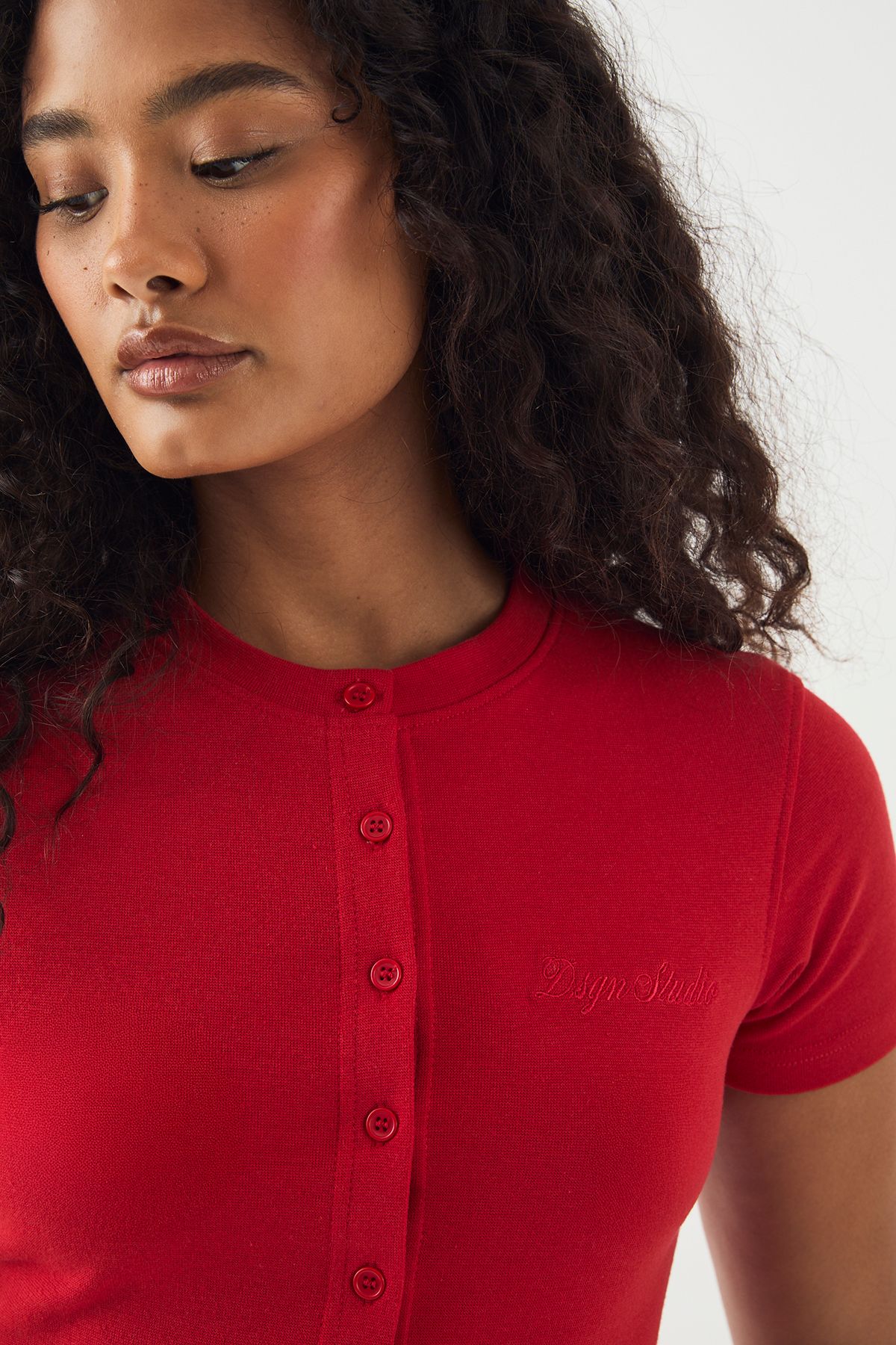 DSGN Studio DSGN Studio Script Embroidery Ribbed Button Through Short Sleeve Top Red image 4