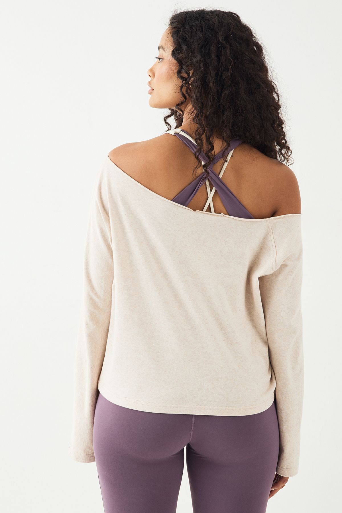 DSGN Studio DSGN Studio Off The Shoulder Long Sleeve T-shirt Oatmeal image 2