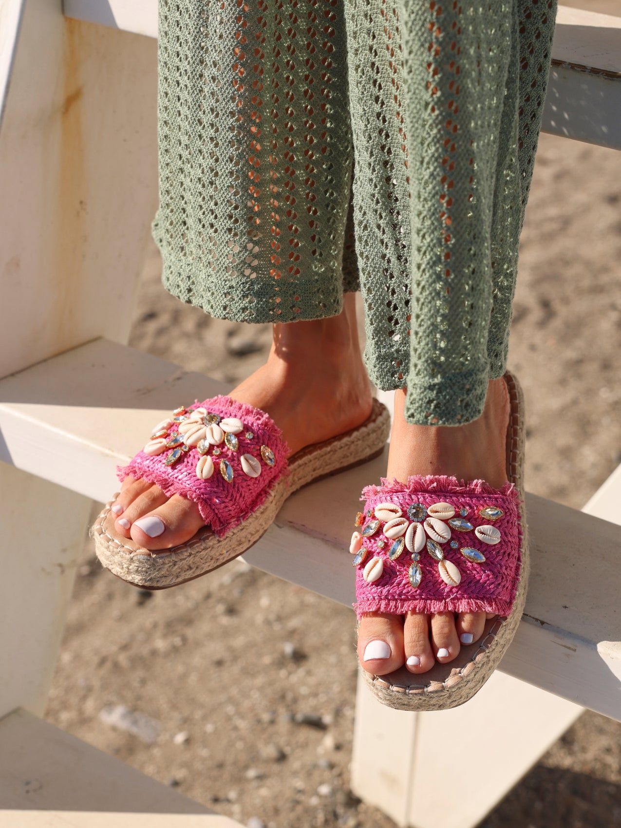 Linzi Seaside Fuchsia Raffia Shell Embellished Flat Slider image 2