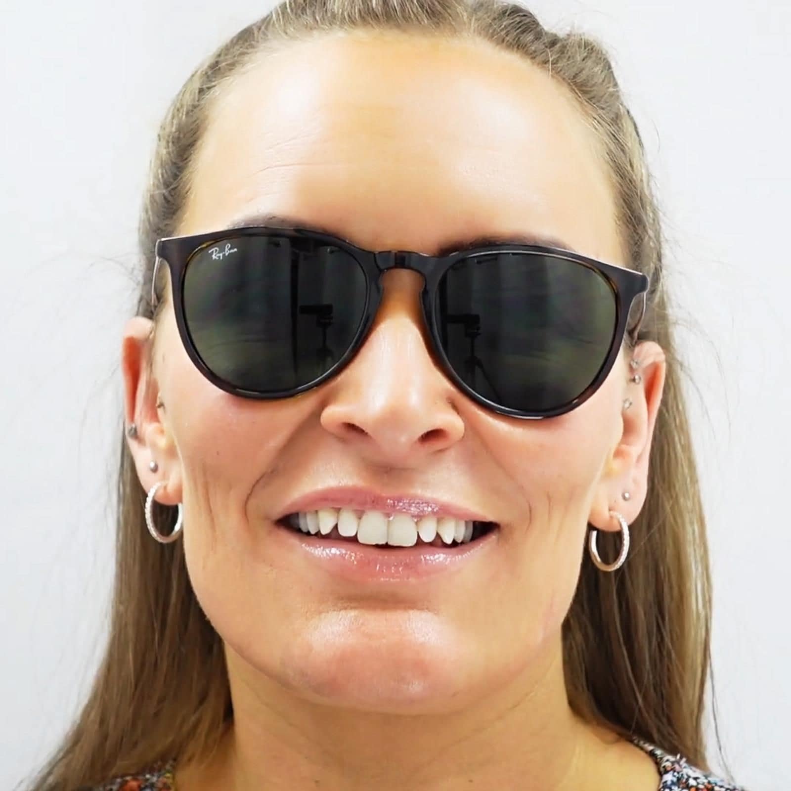 Ray-Ban Round Tortoise & Gunmetal Brown Gradient Polarized Erika 4171 Sunglasses image 4