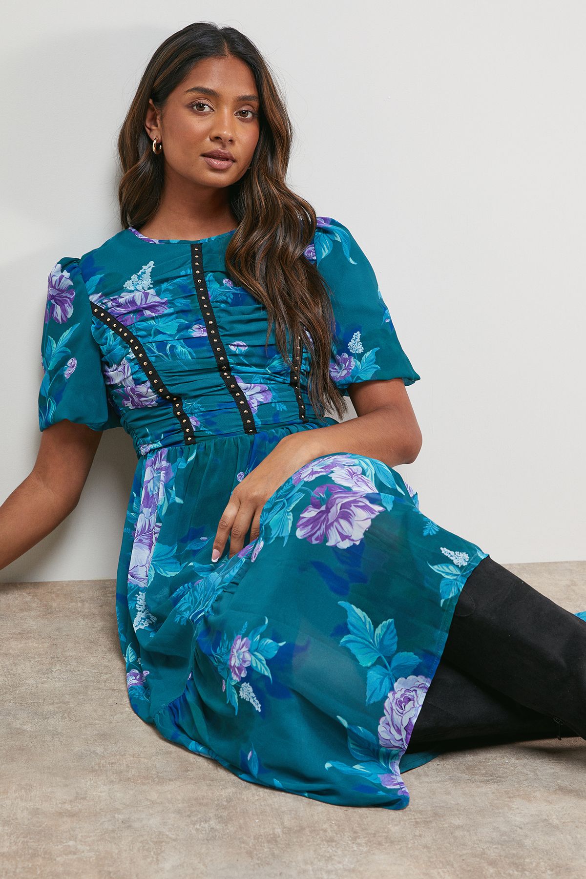 Oasis Printed Ruched Bodice Trim Detail High Low Hem Midi Dress Multi image 4