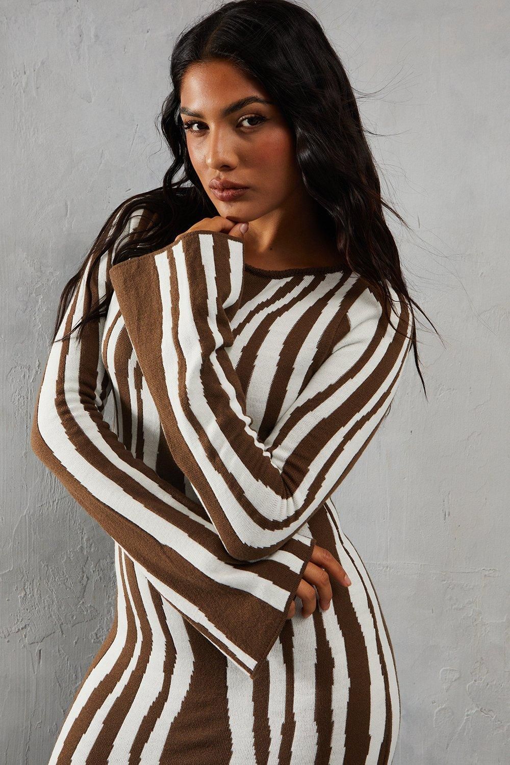 MissPap Knitted Printed Flute Sleeve Midaxi Dress Chocolate image 2