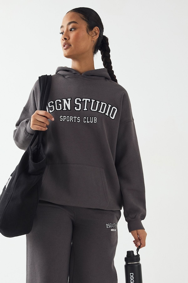 DSGN Studio DSGN Studio Applique Oversized Hoodie Charcoal