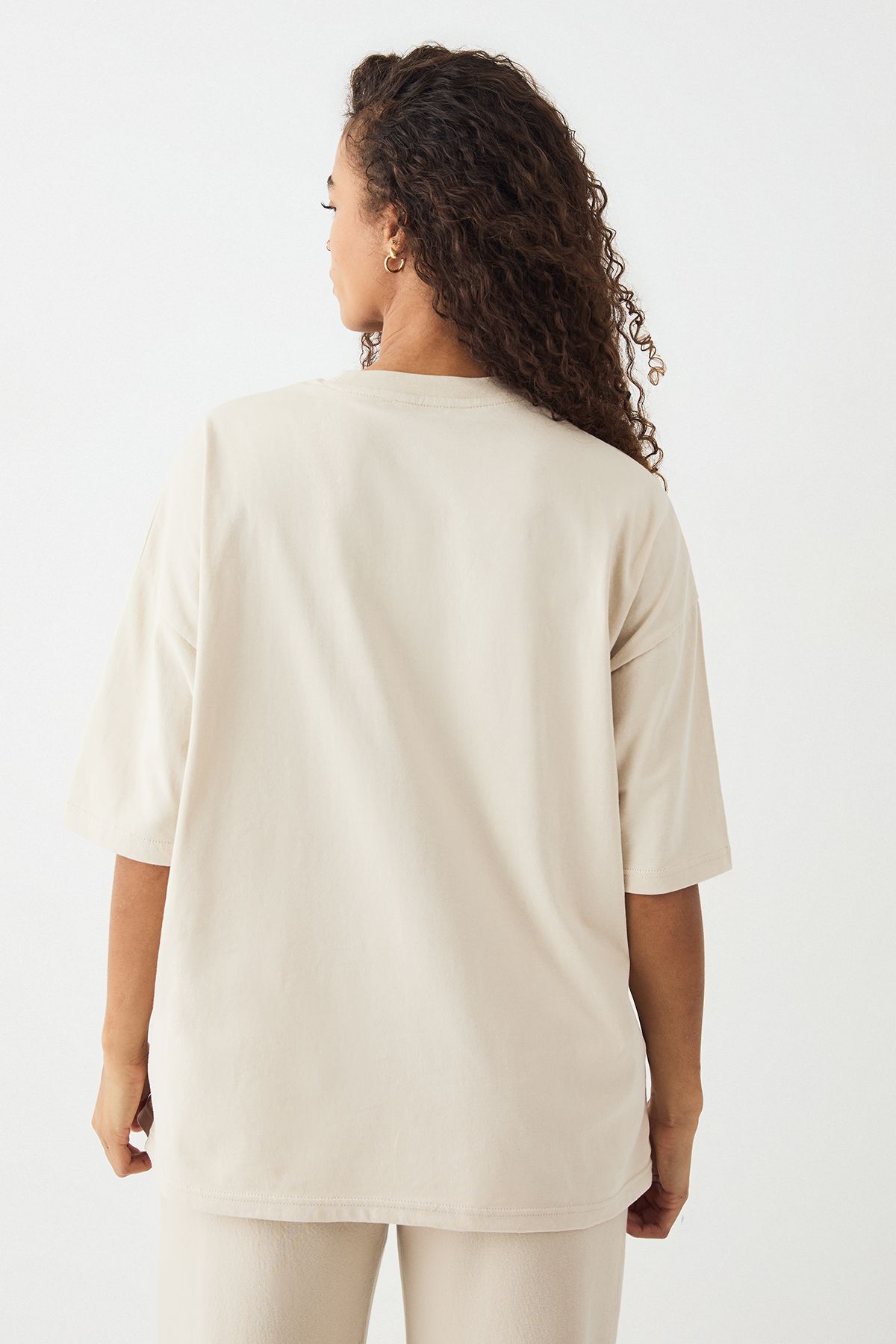 DSGN Studio DSGN Studio Embossed Oversized T-shirt Stone image 2