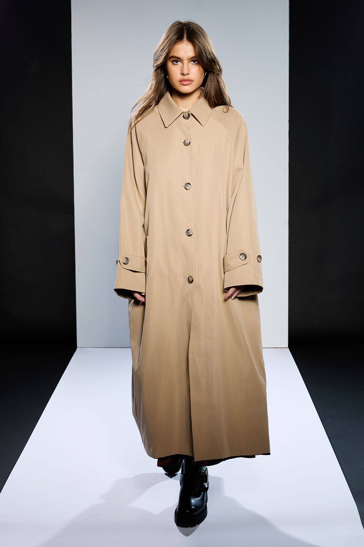 RUNWAY 1.8.1.8 Runway 1.8.1.8 Long Line Trench Camel image 4