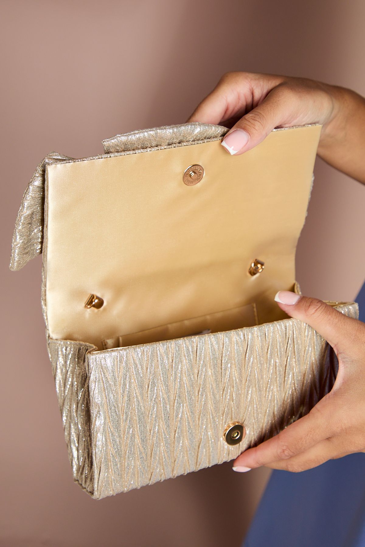 Coast Chiara Satin Bow Detail Clutch Bag With Chain Strap Gold image 3