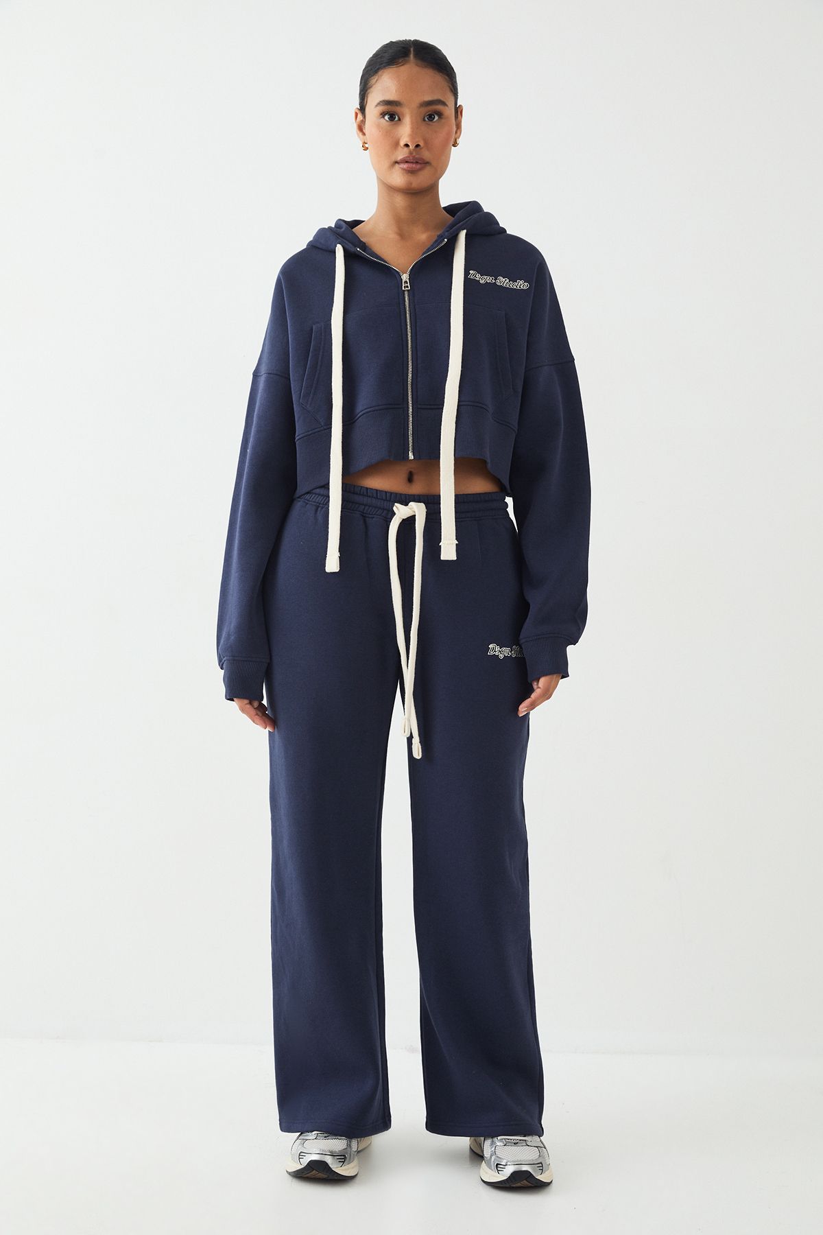 DSGN Studio Tall DSGN Studio Contrast Drawcord Straight Leg Jogger Navy image 5