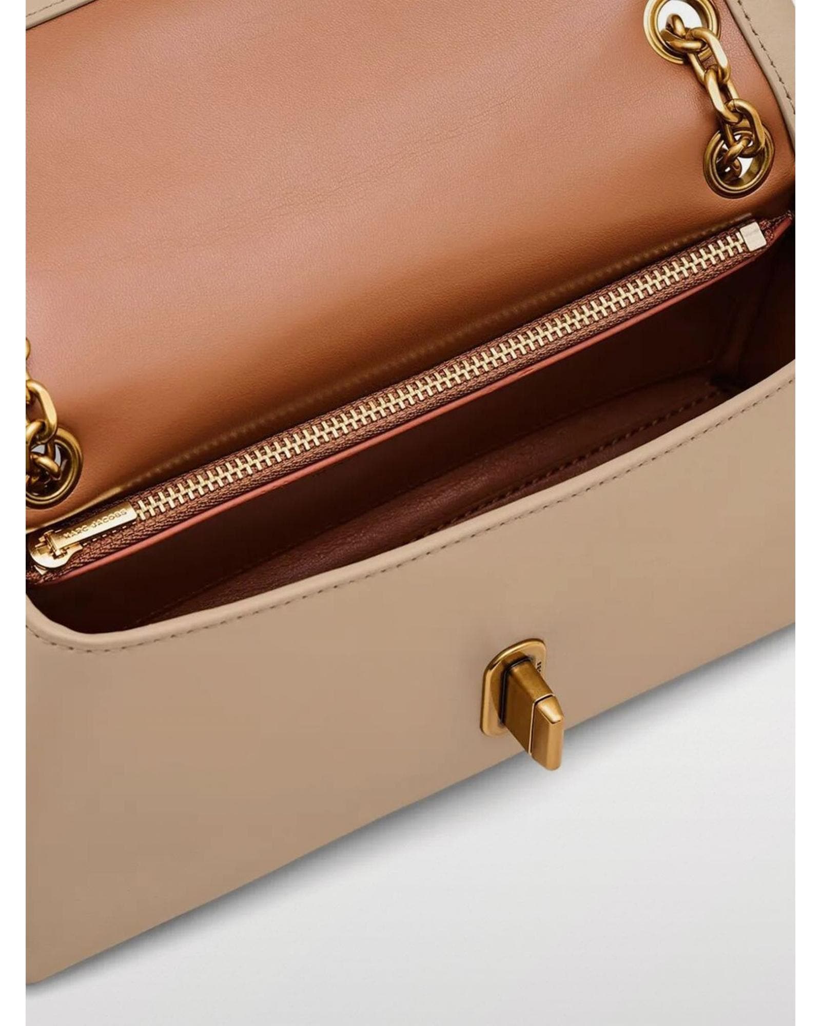 Marc Jacobs Softshot 21 Chain Bag Wo - Camel Clutch Bags image 4