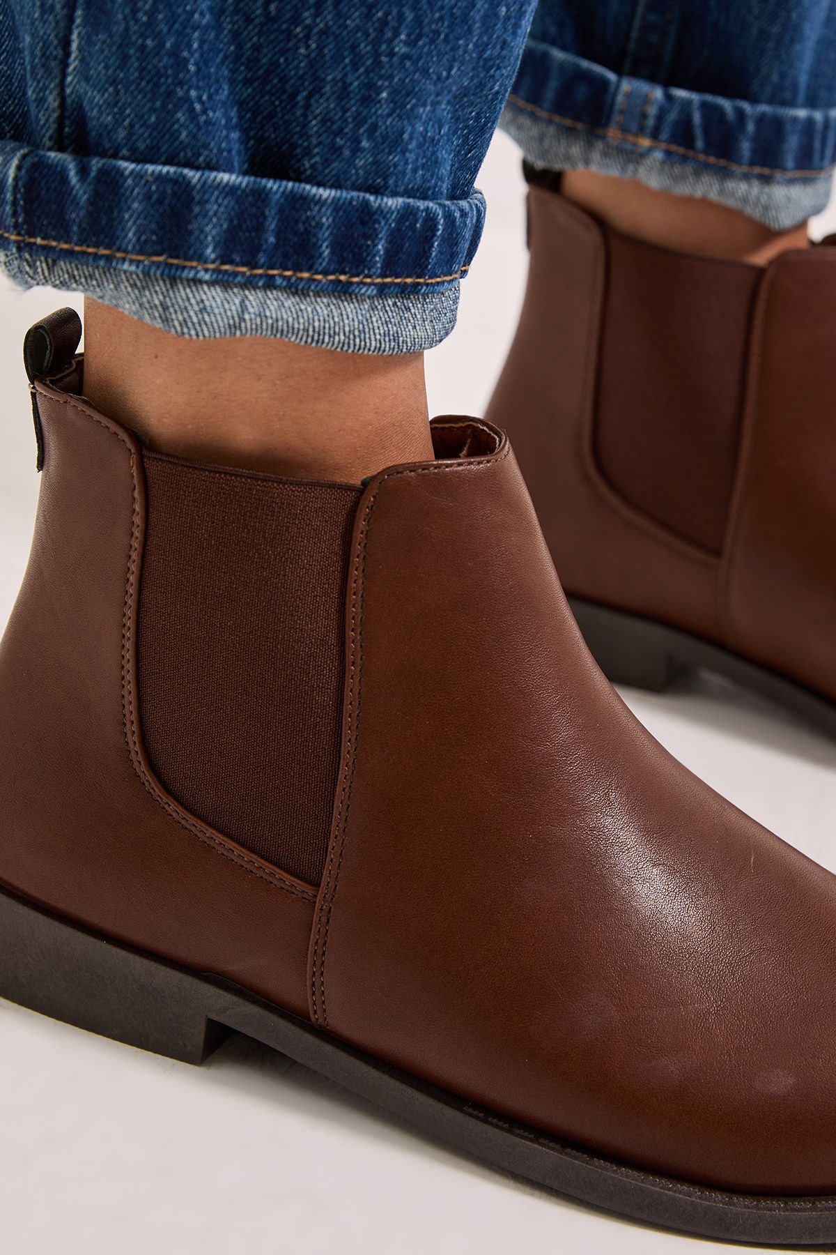 Dorothy Perkins Wide Fit Megs Flat Chelsea Boots Dark Tan image 4